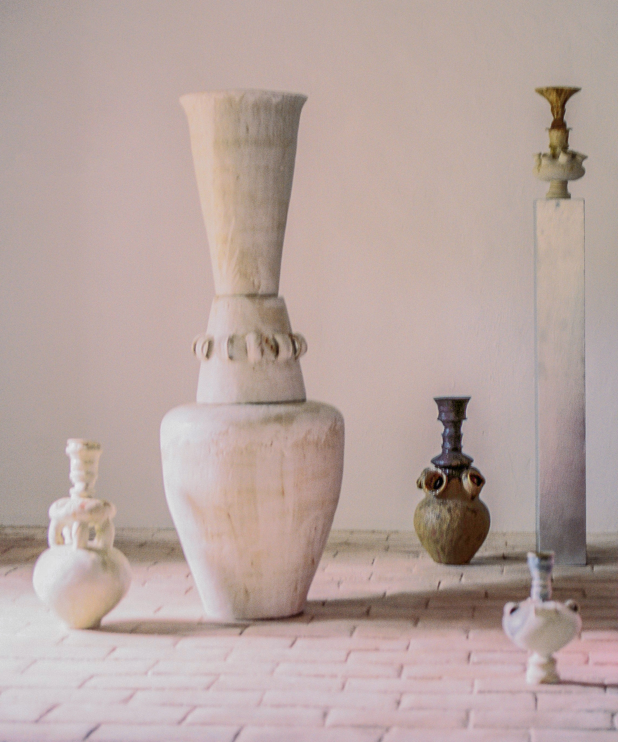 FIG 10 VASE