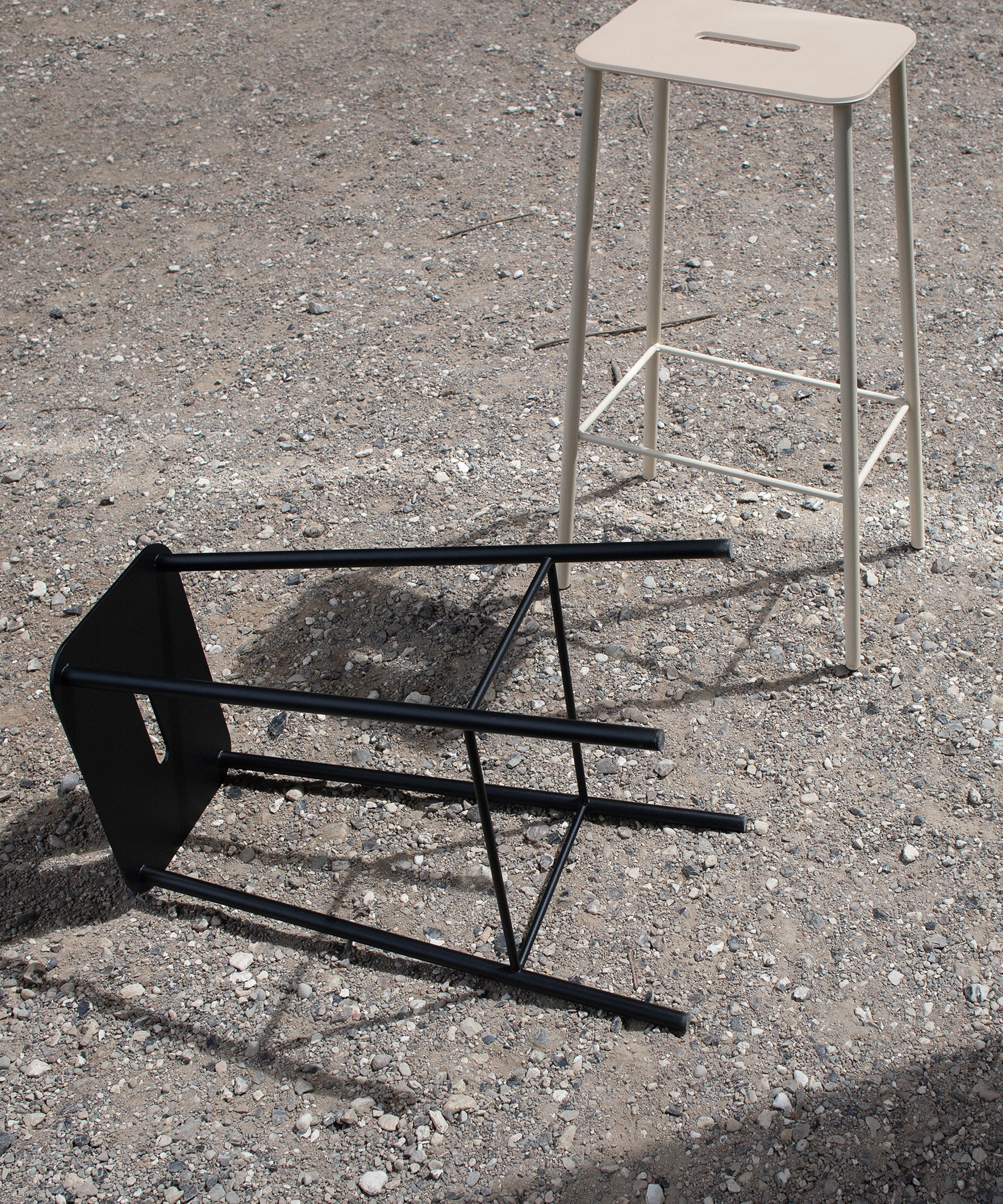 Adam Stool Mono