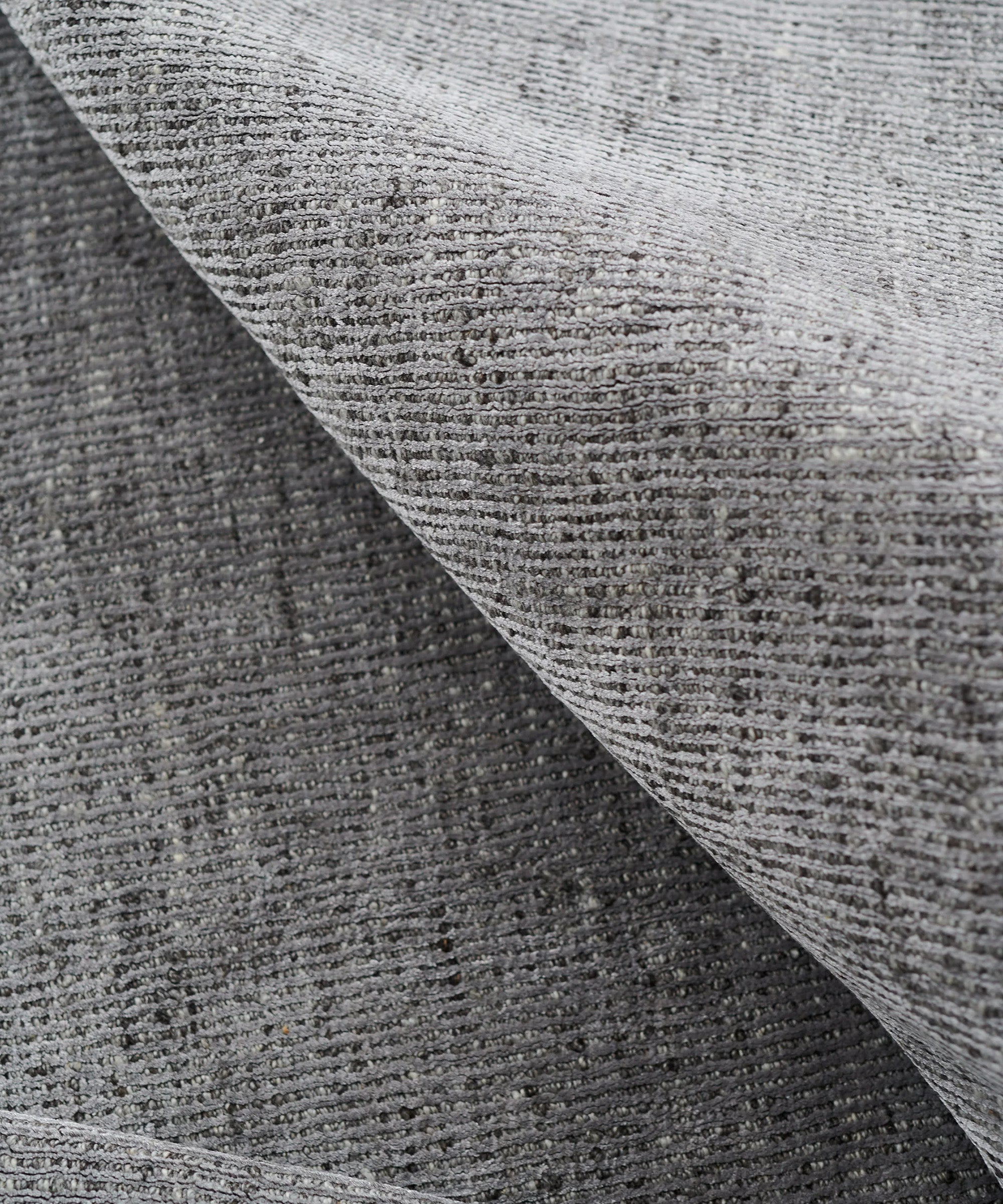 Alva Rug in Silver