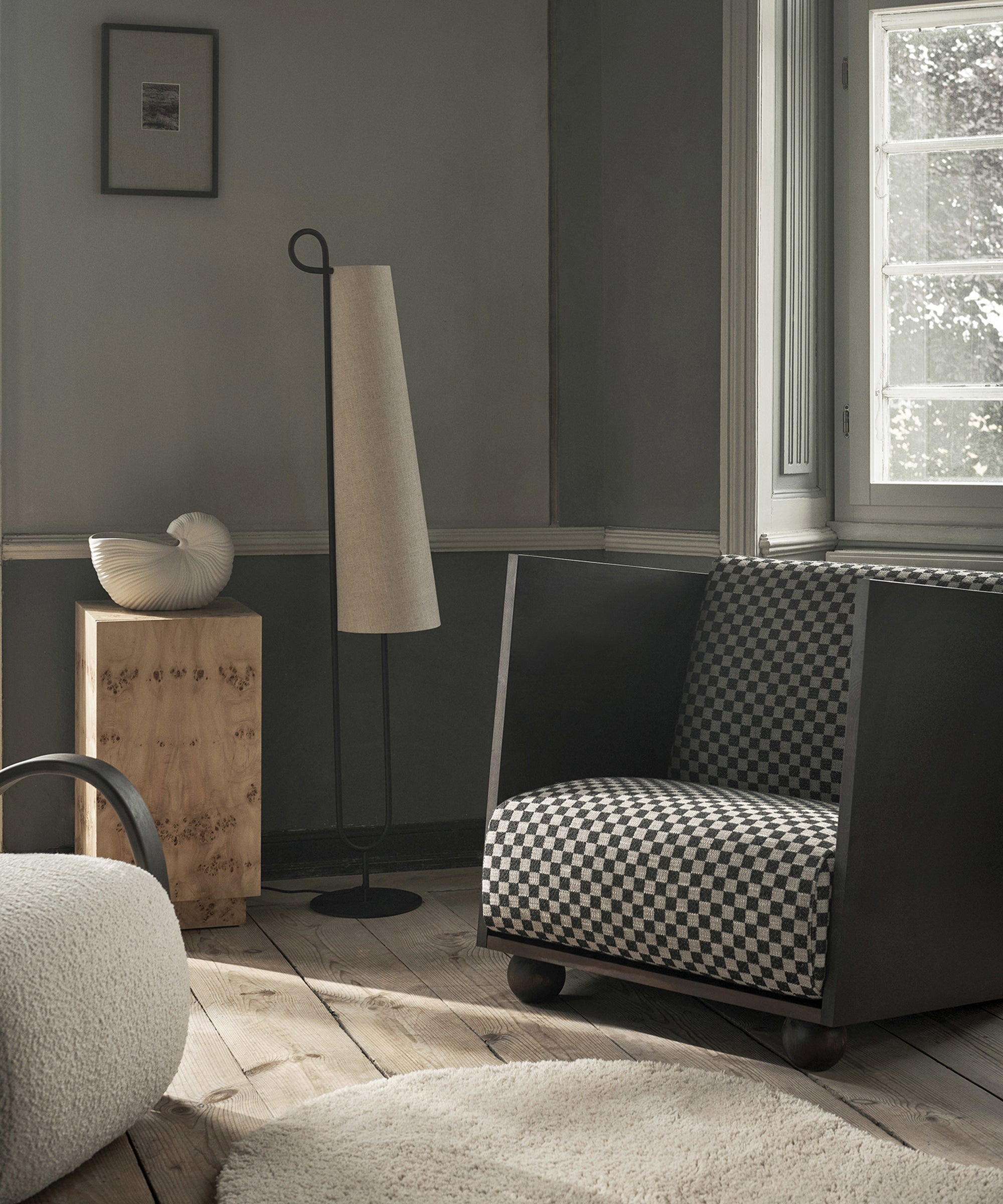 Ancora Floor Lamp