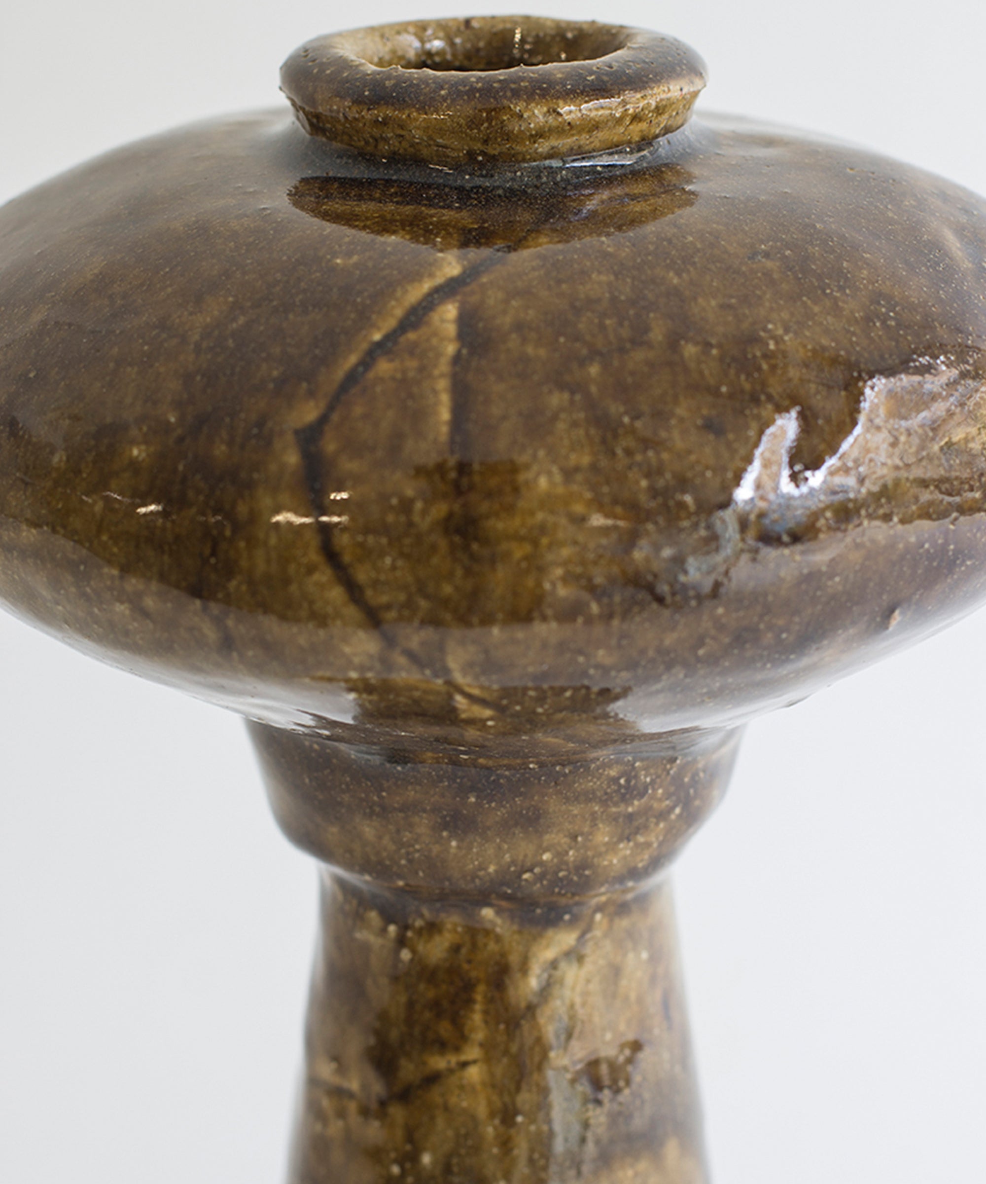 arq-009-stoneware-vase-02