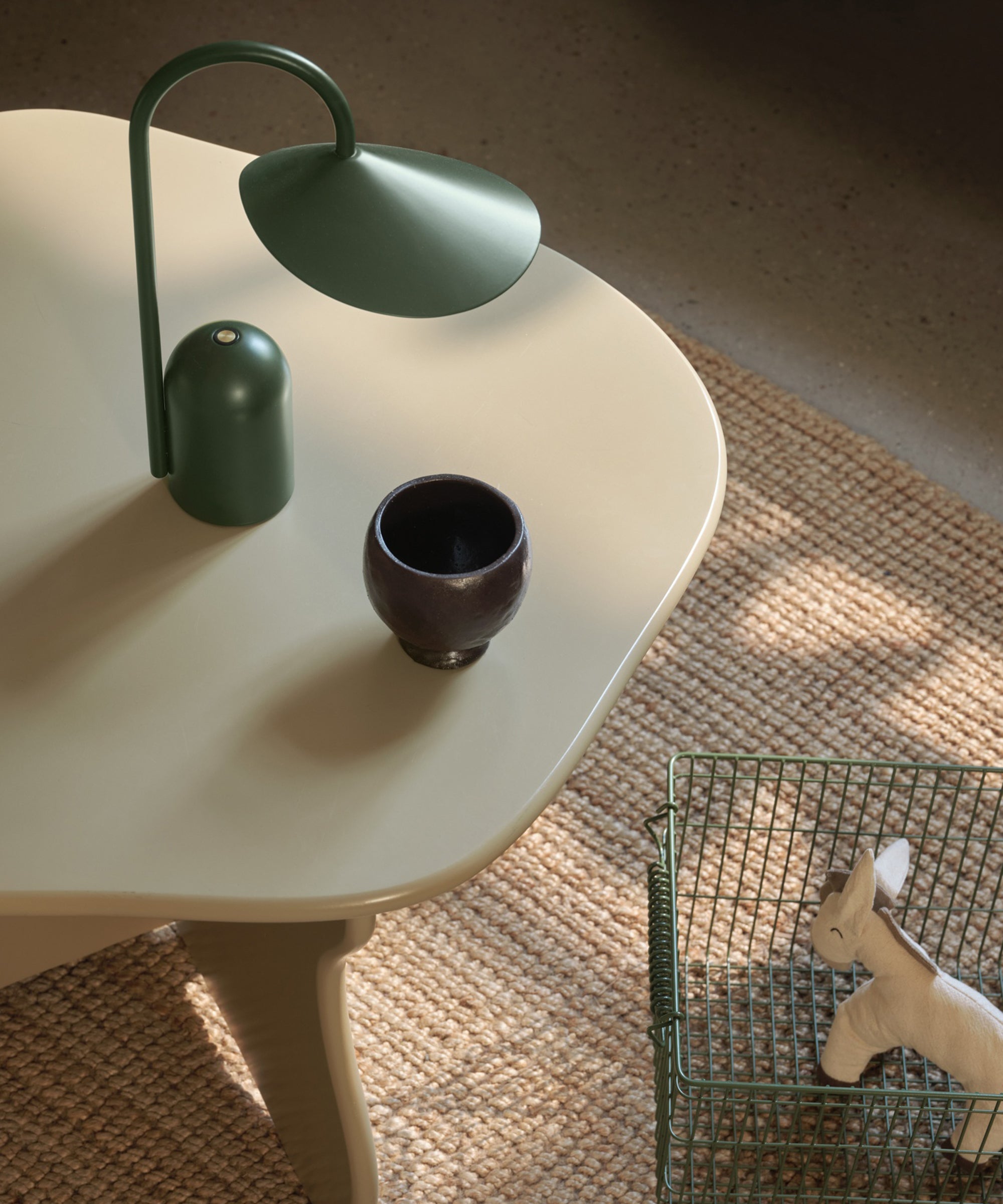 Arum Portable Lamp