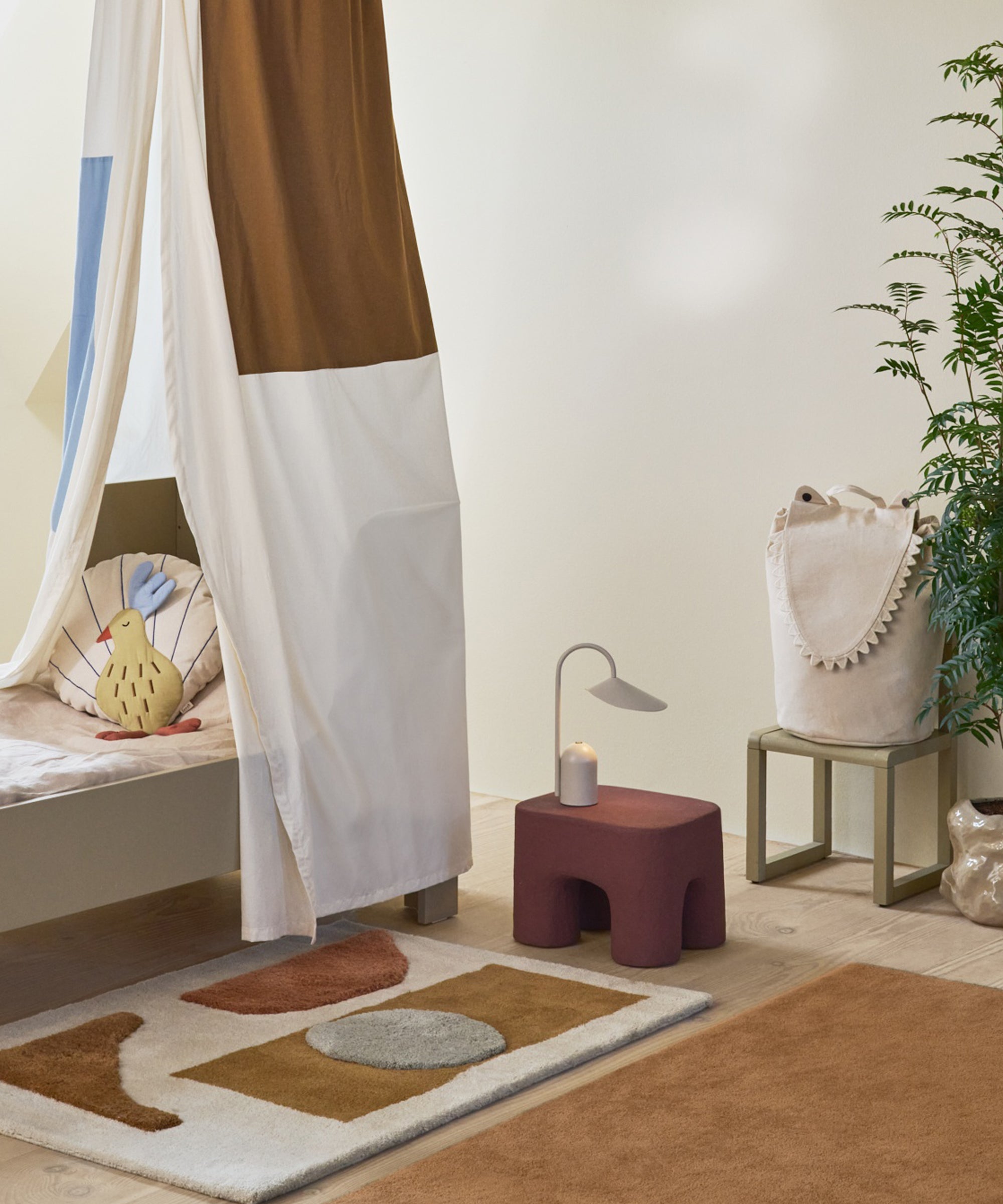 Arum Portable Lamp