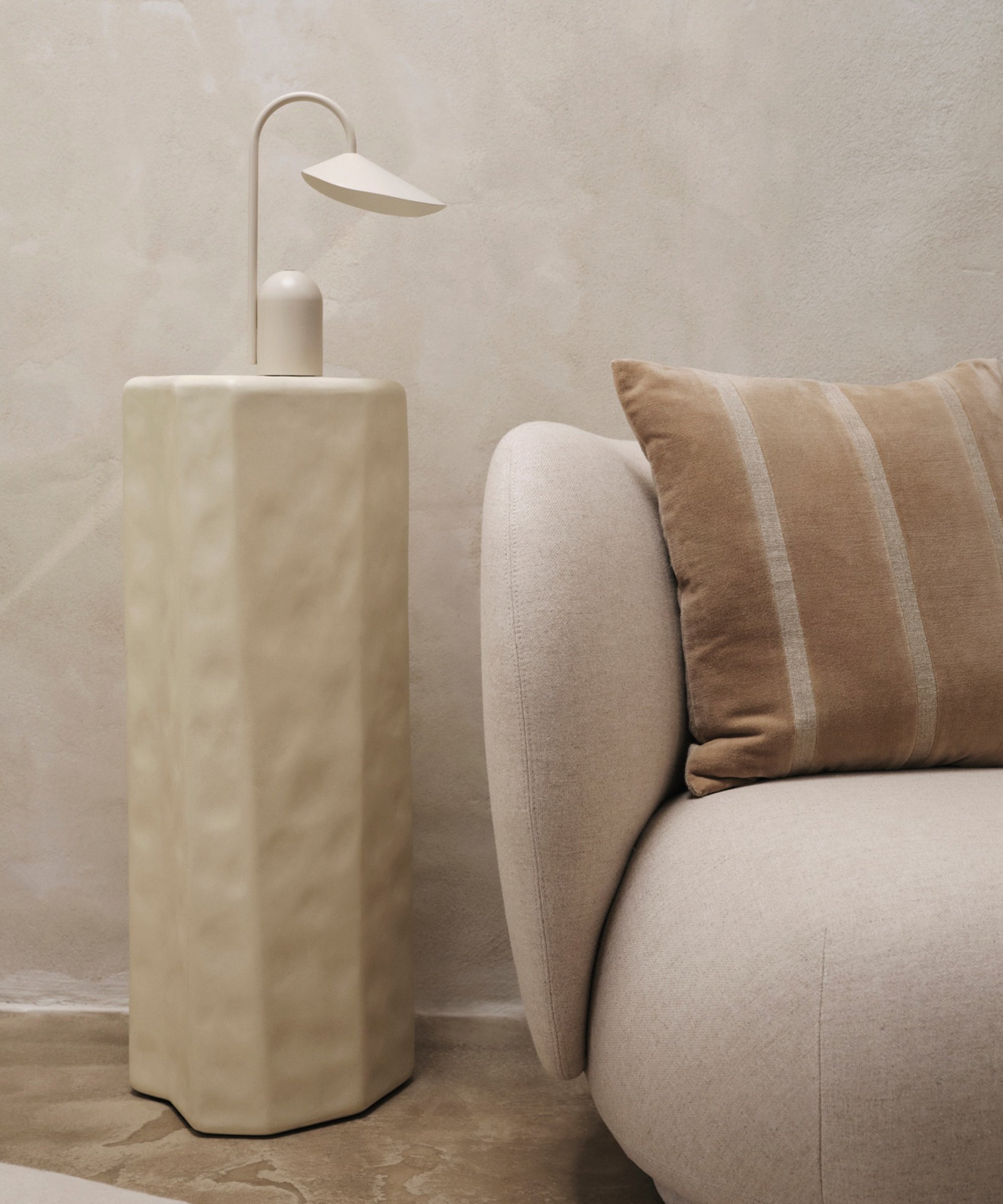 Arum Portable Lamp