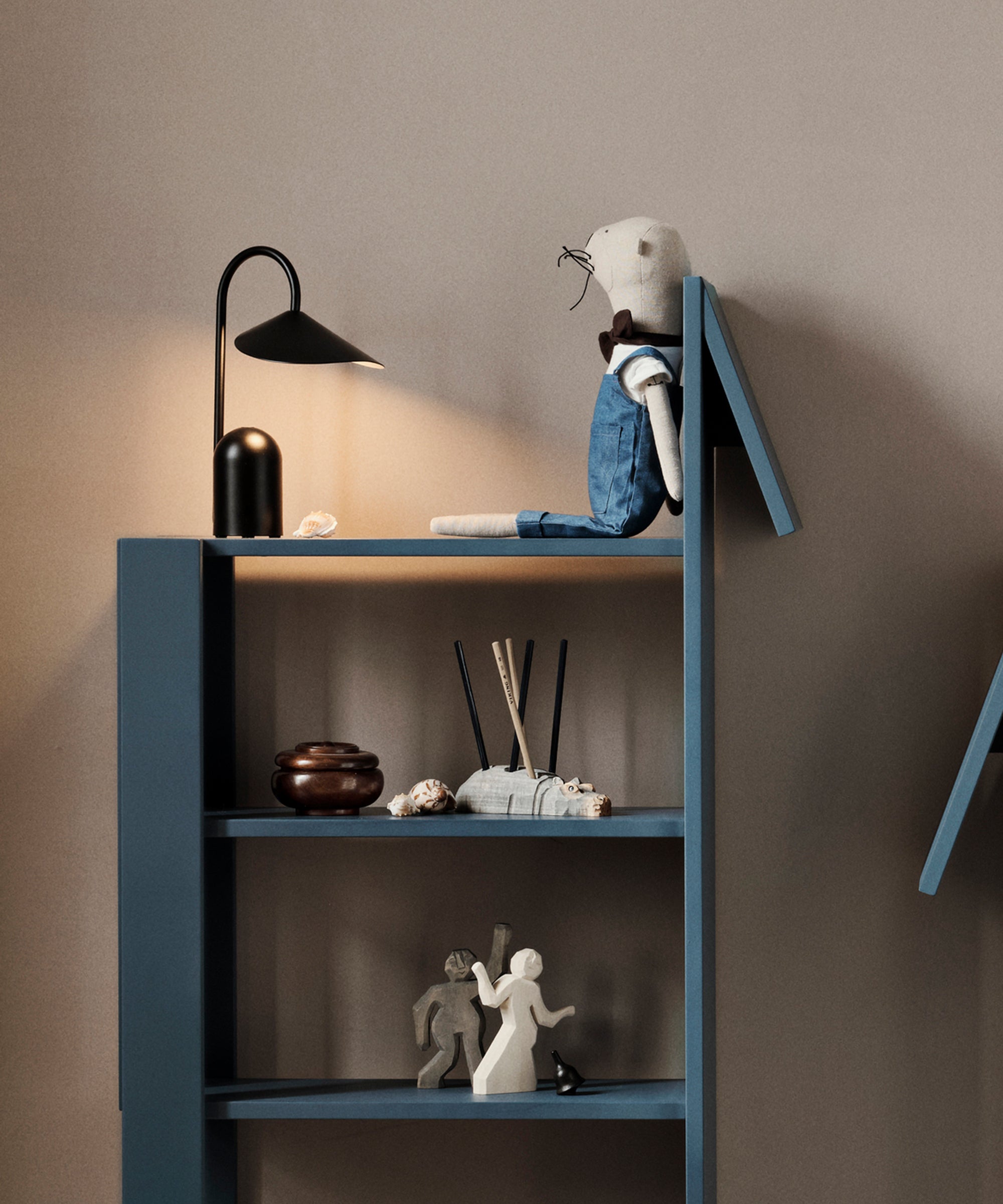 Arum Portable Lamp
