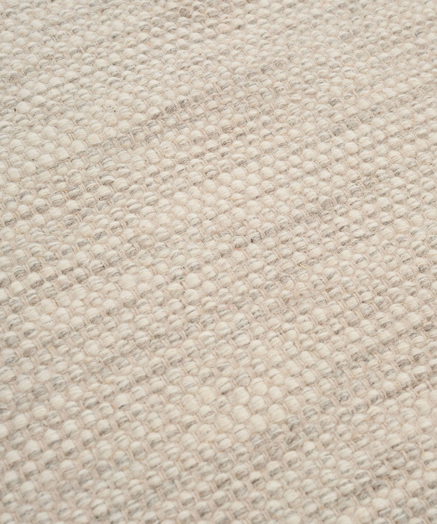 Asko Rug in Iron