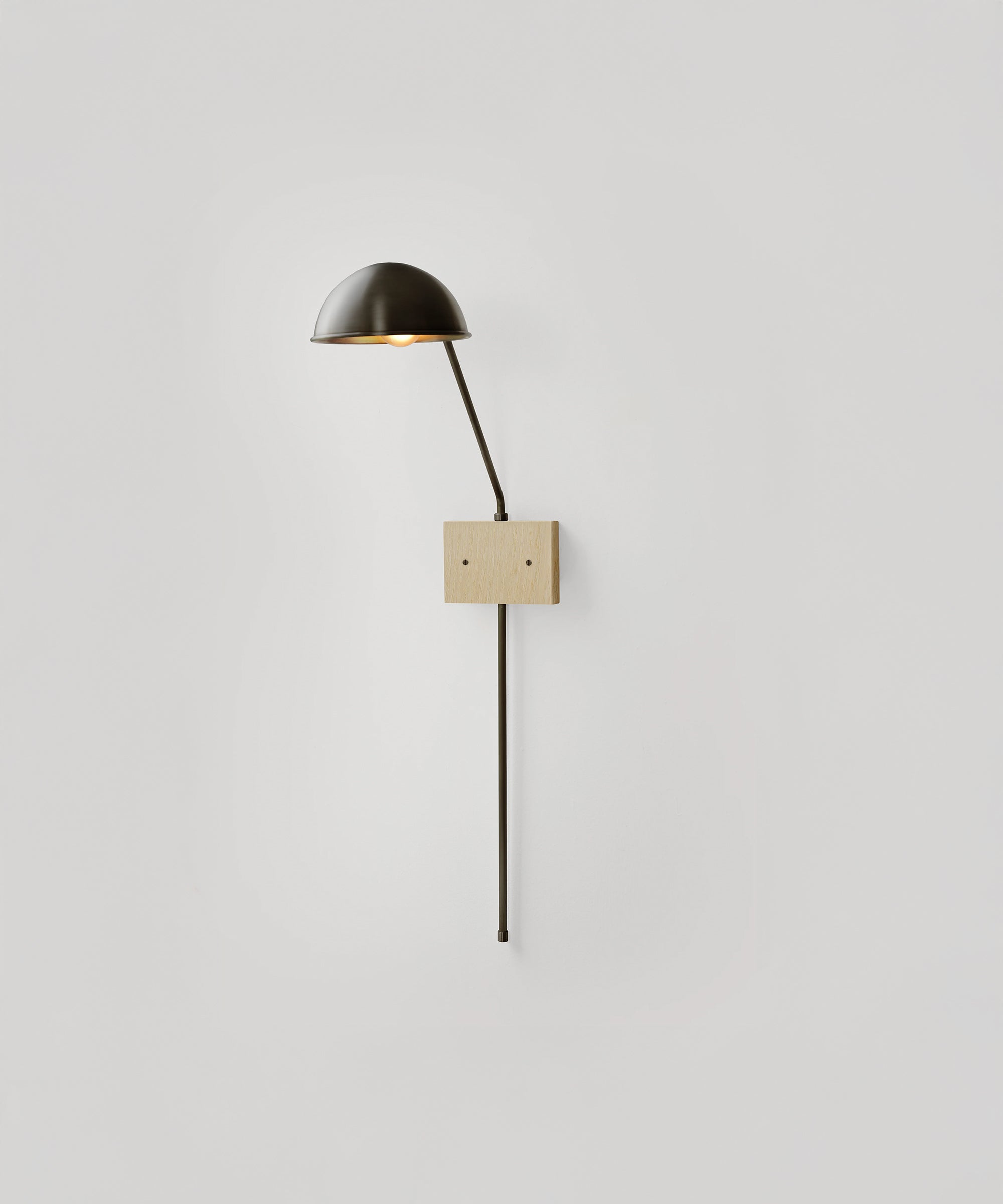 Atlas Sconce