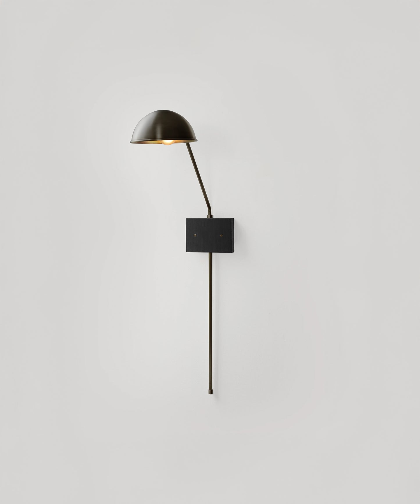 Atlas Sconce
