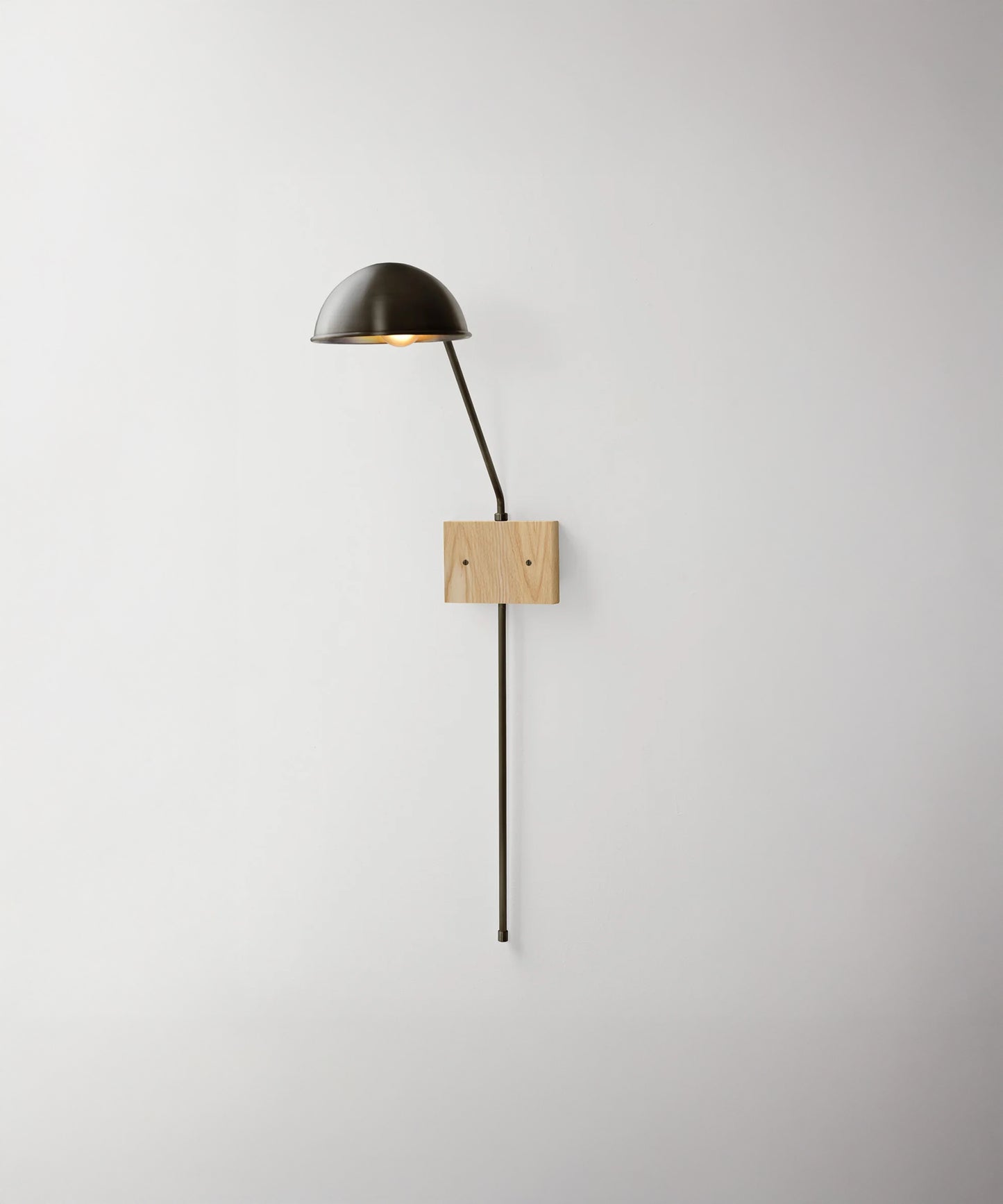 Atlas Sconce