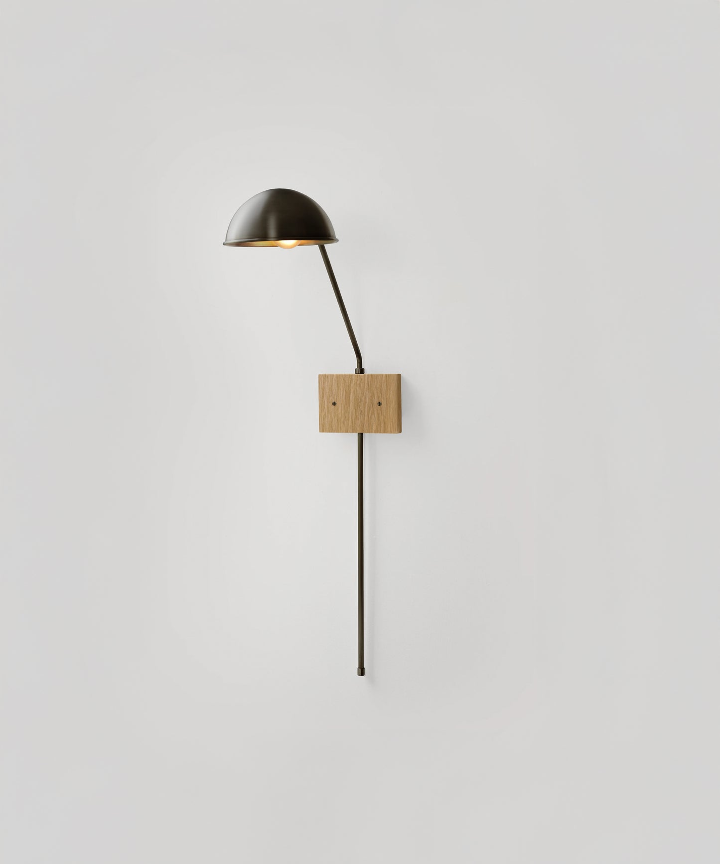 Atlas Sconce