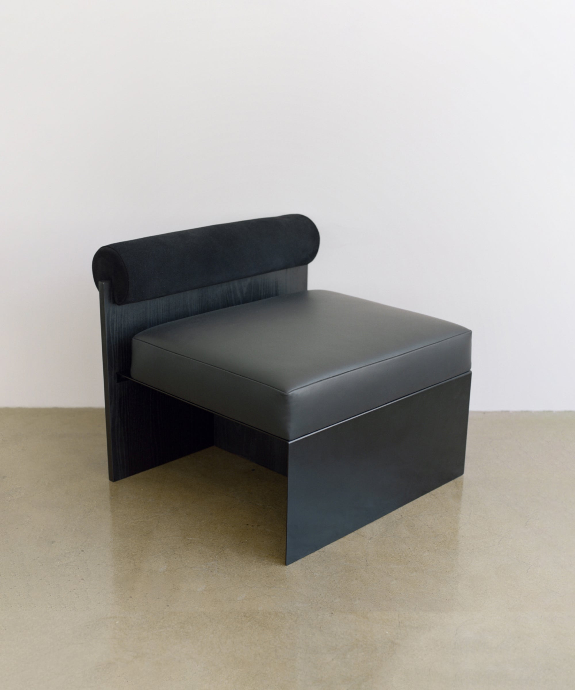 Building Blocks Lounge Chair Black