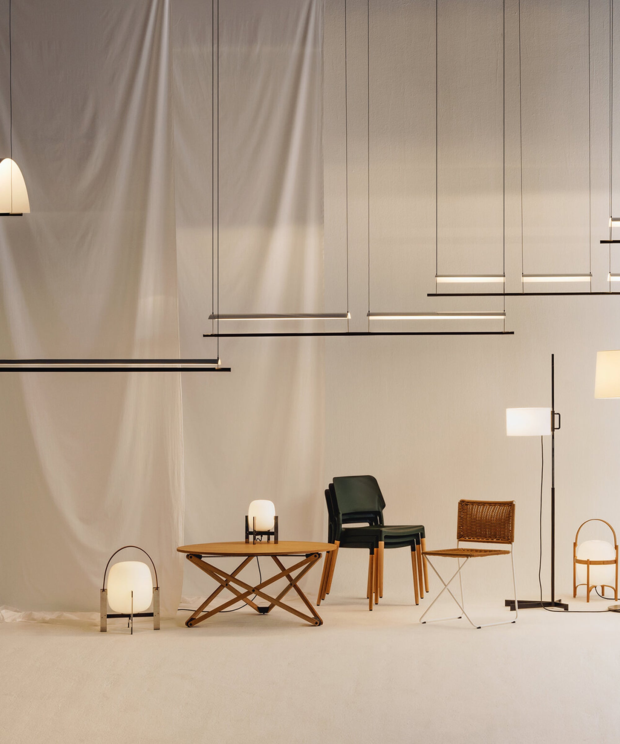 Cestita Metalica Table Lamp