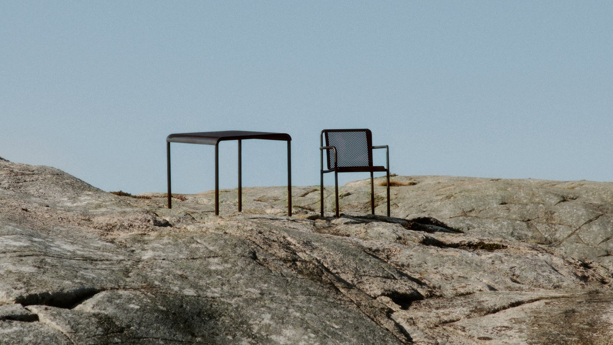 Dapple Dining Table