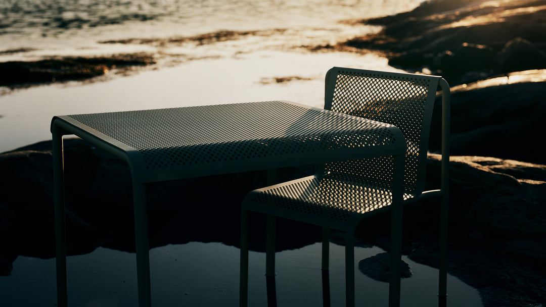 Dapple Dining Table