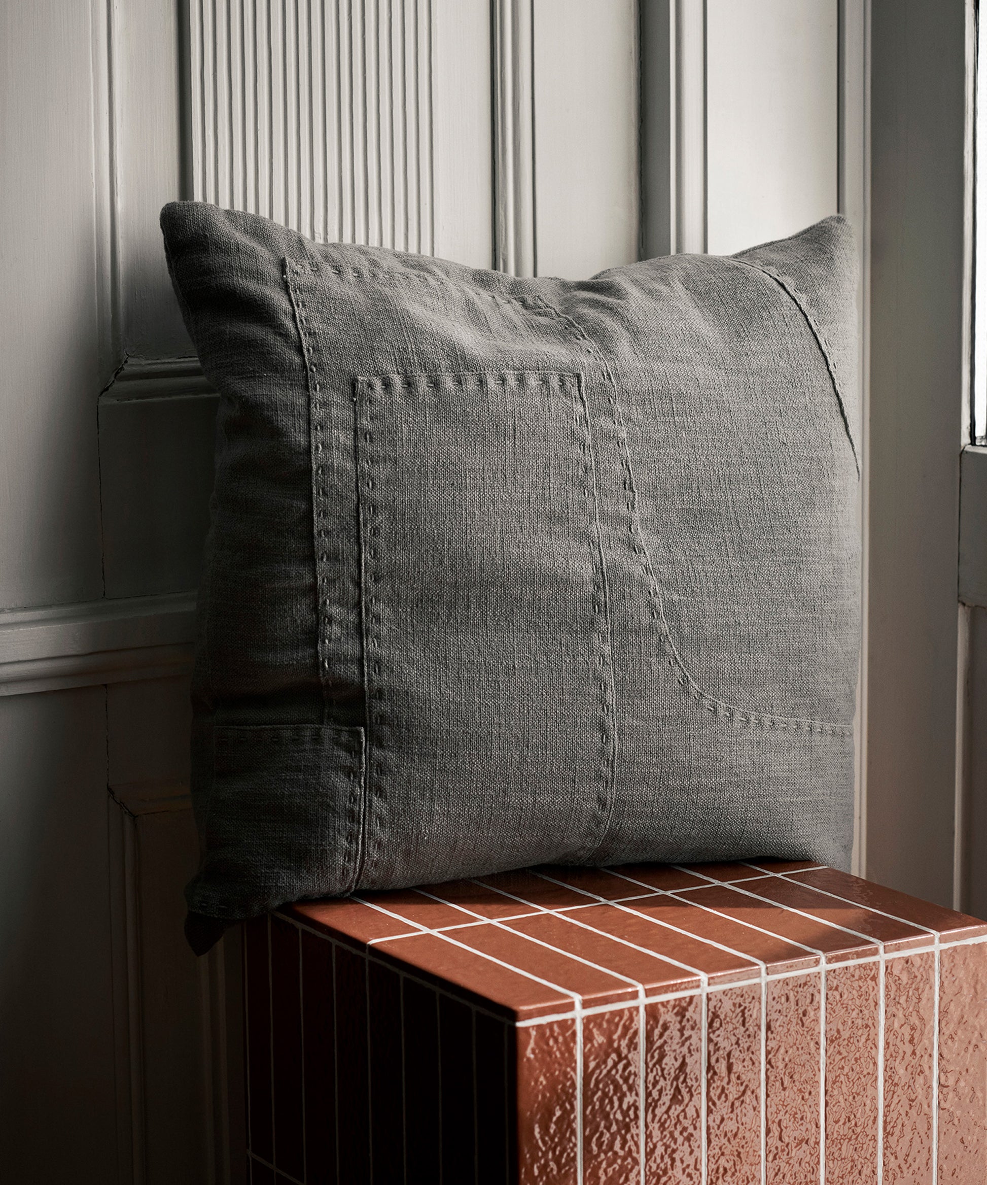darn-cushion-03