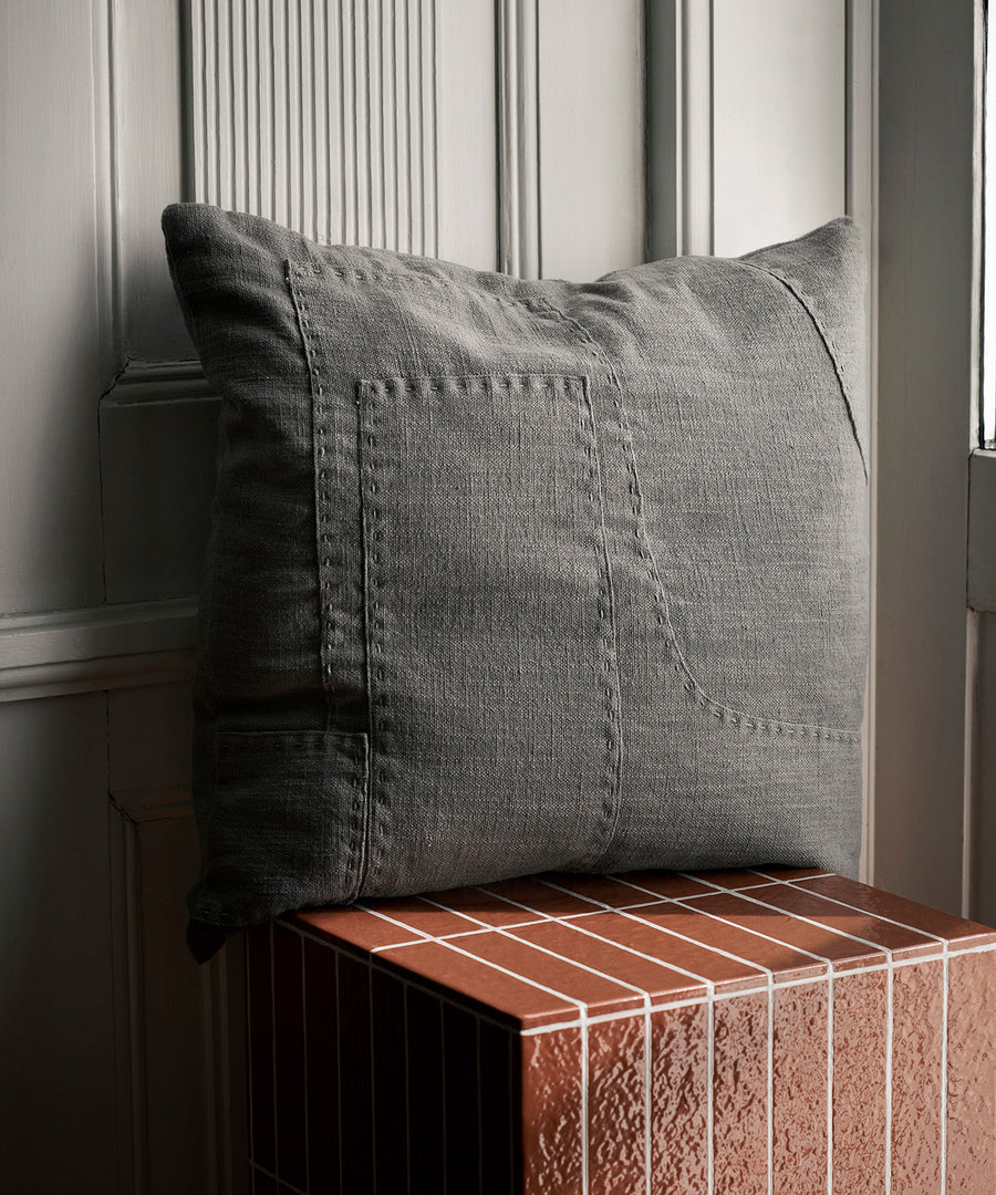 darn-cushion-03