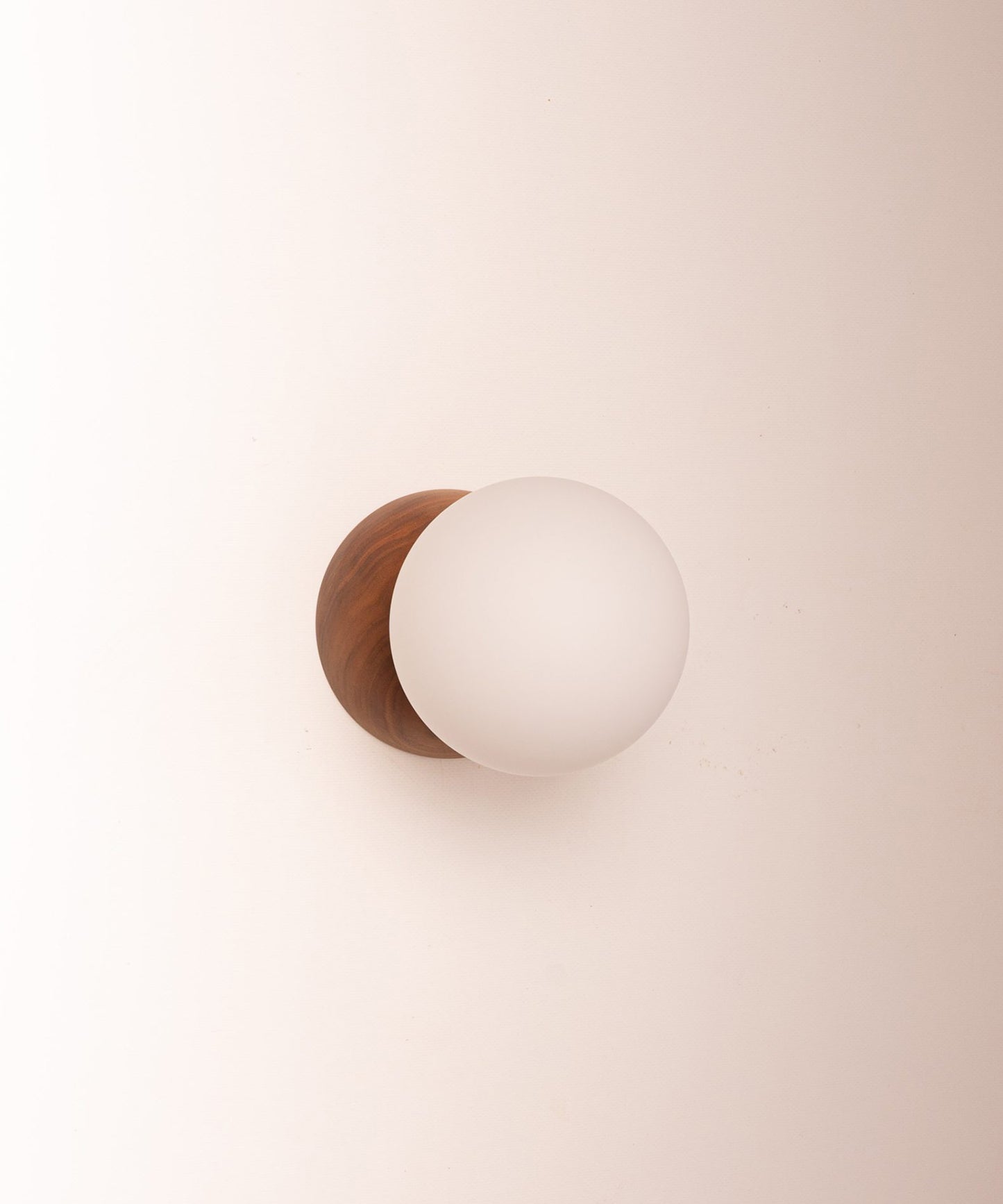 Eklipso Sconce