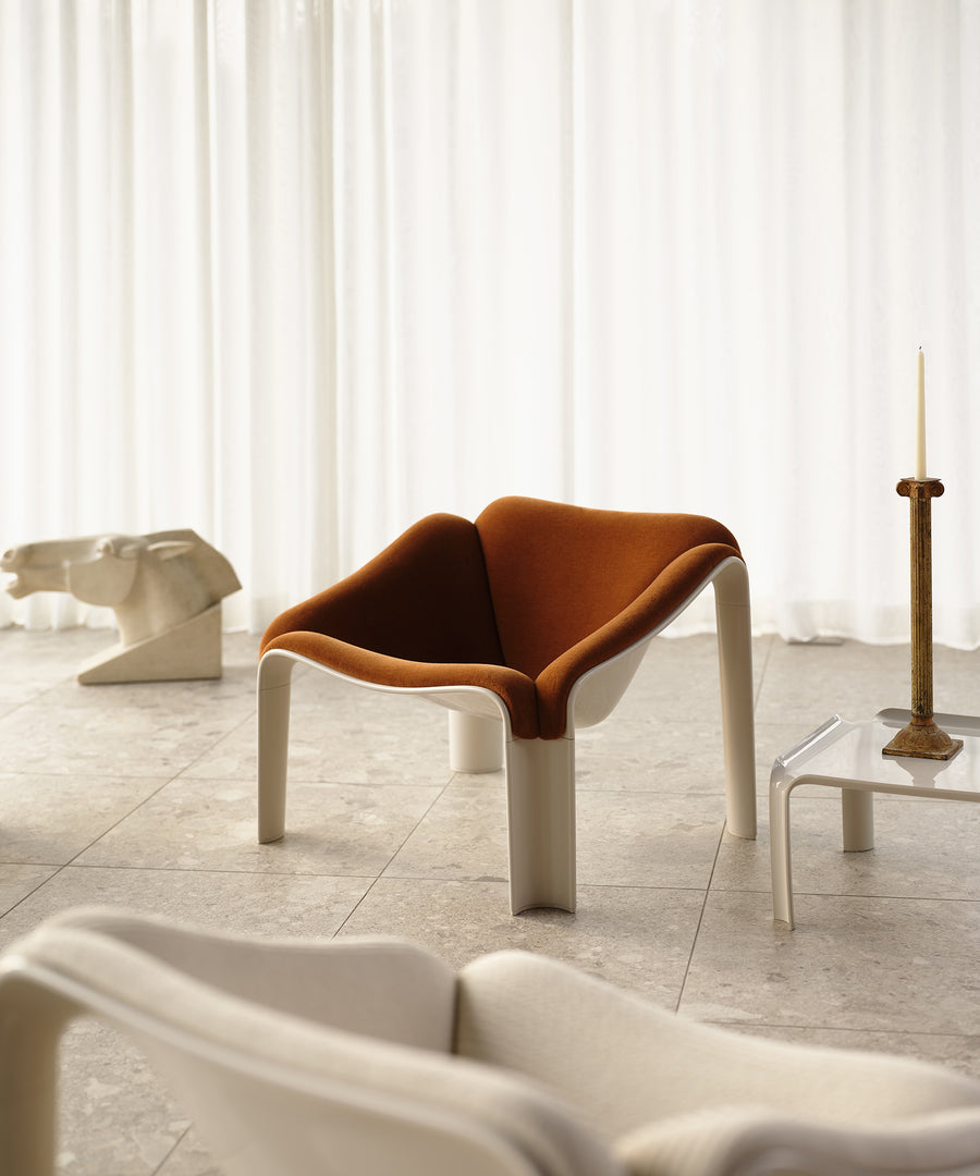 F300 Lounge Chair