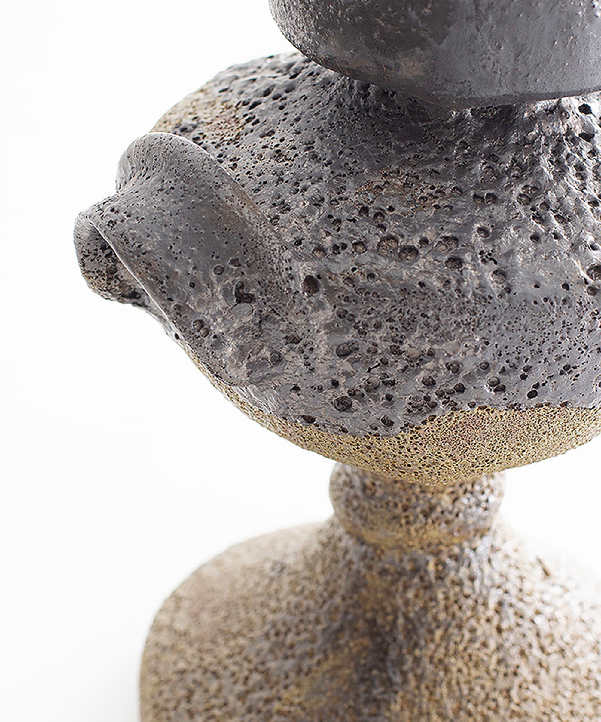 FIG 16 VASE