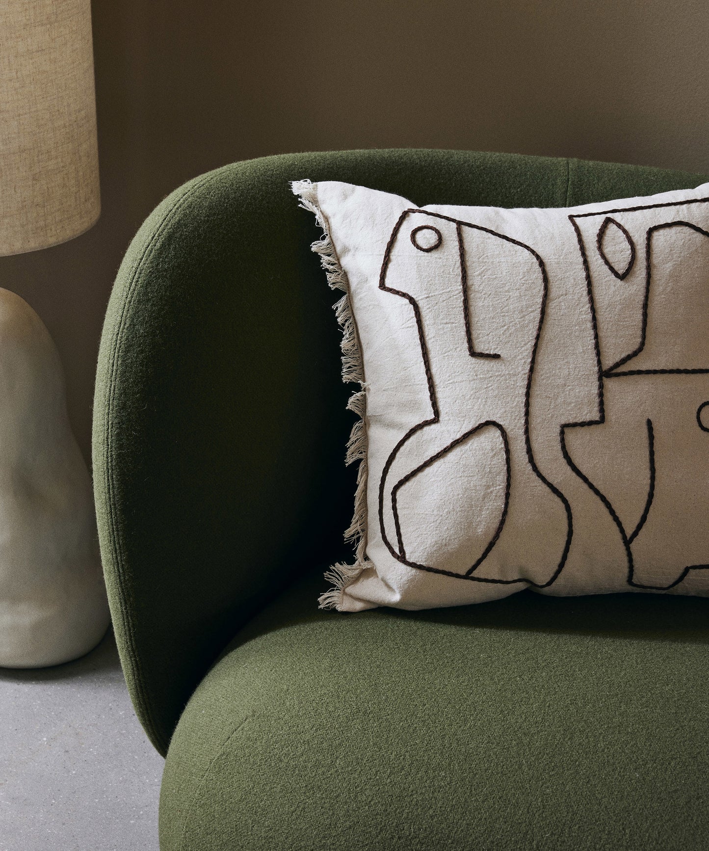 figure-cushion-05