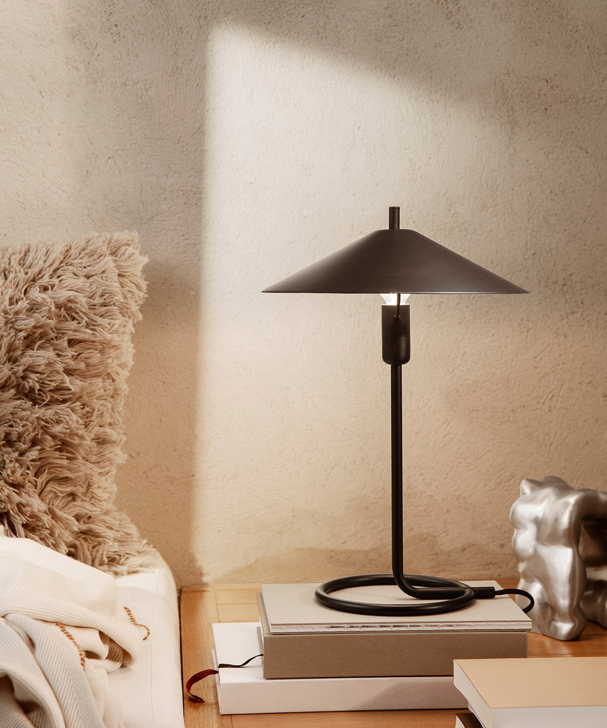 Filo Table Lamp