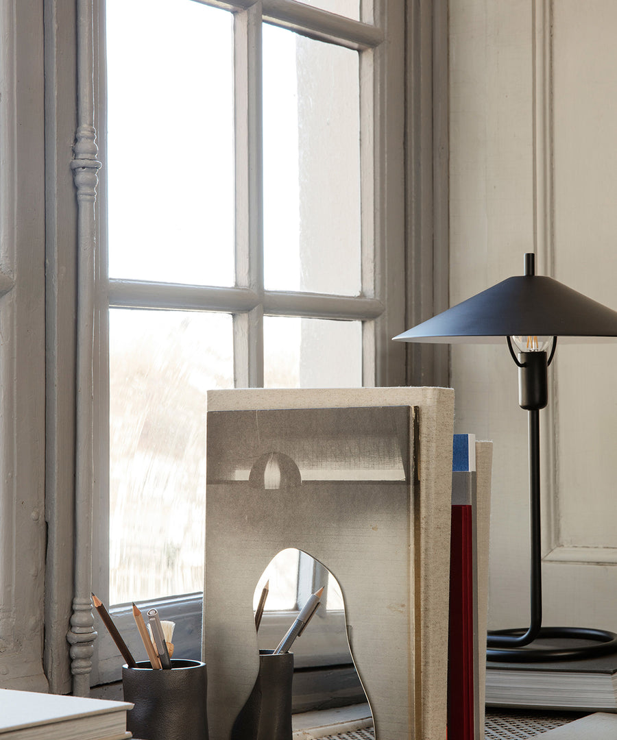 Filo Table Lamp