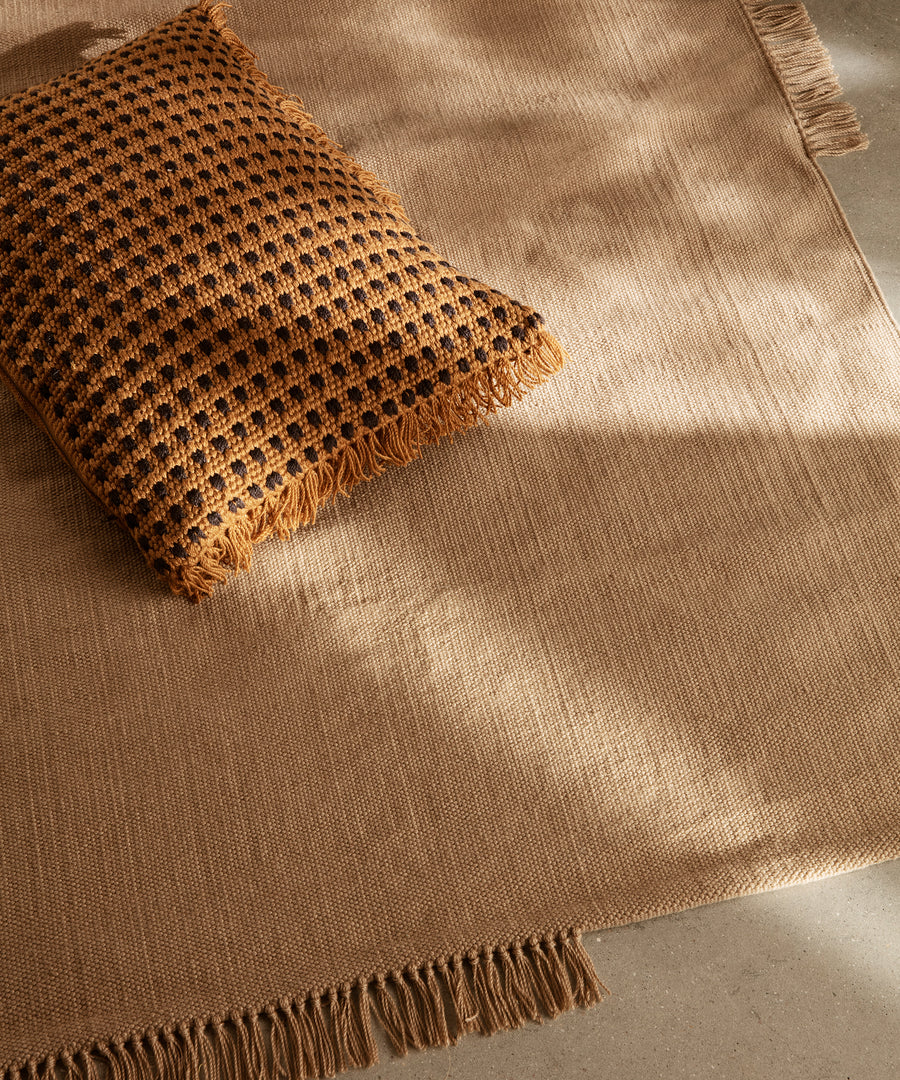Hem Rug