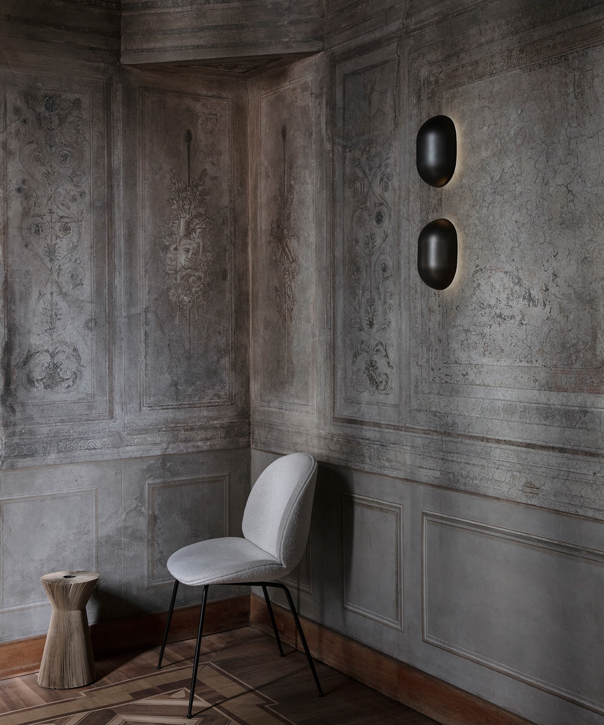 Howard Wall Lamp