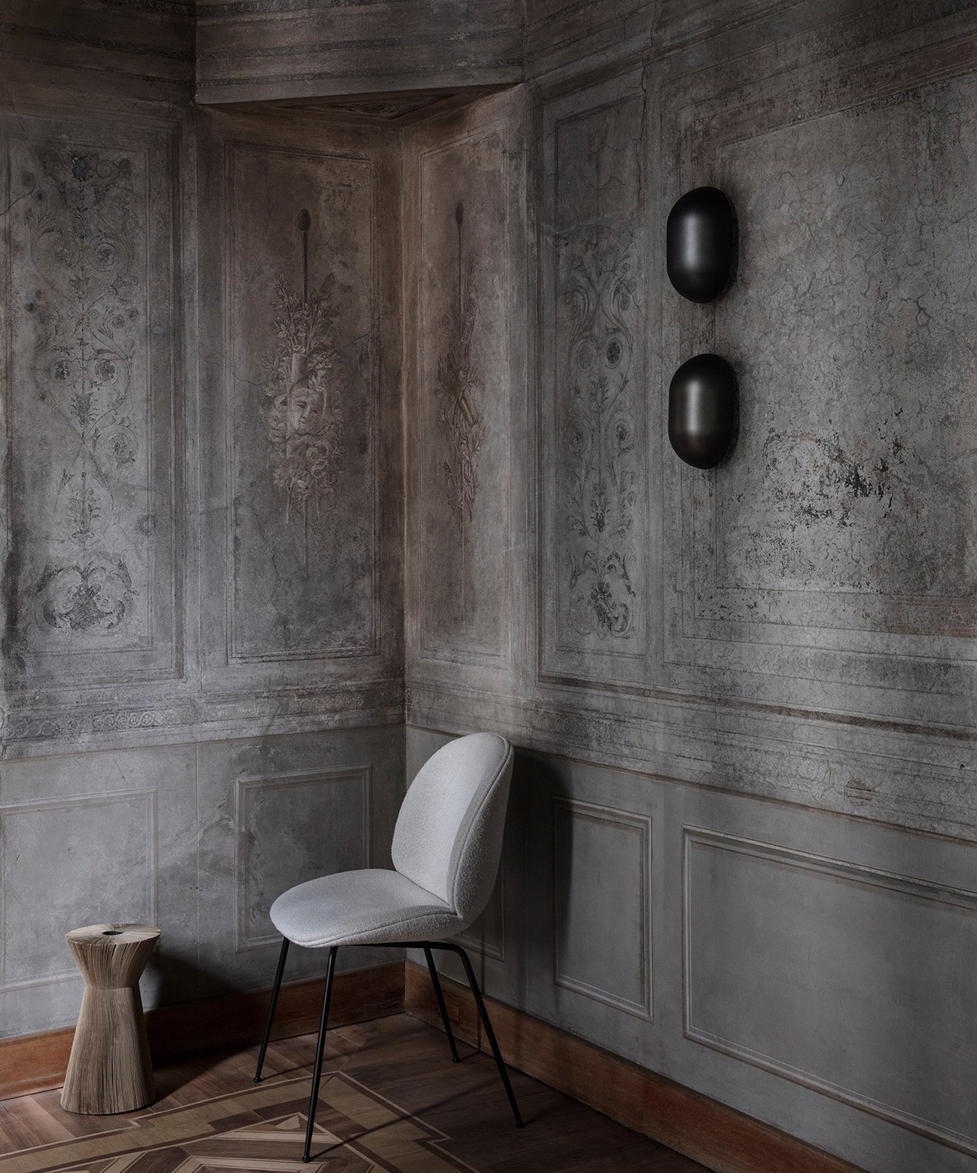 Howard Wall Lamp