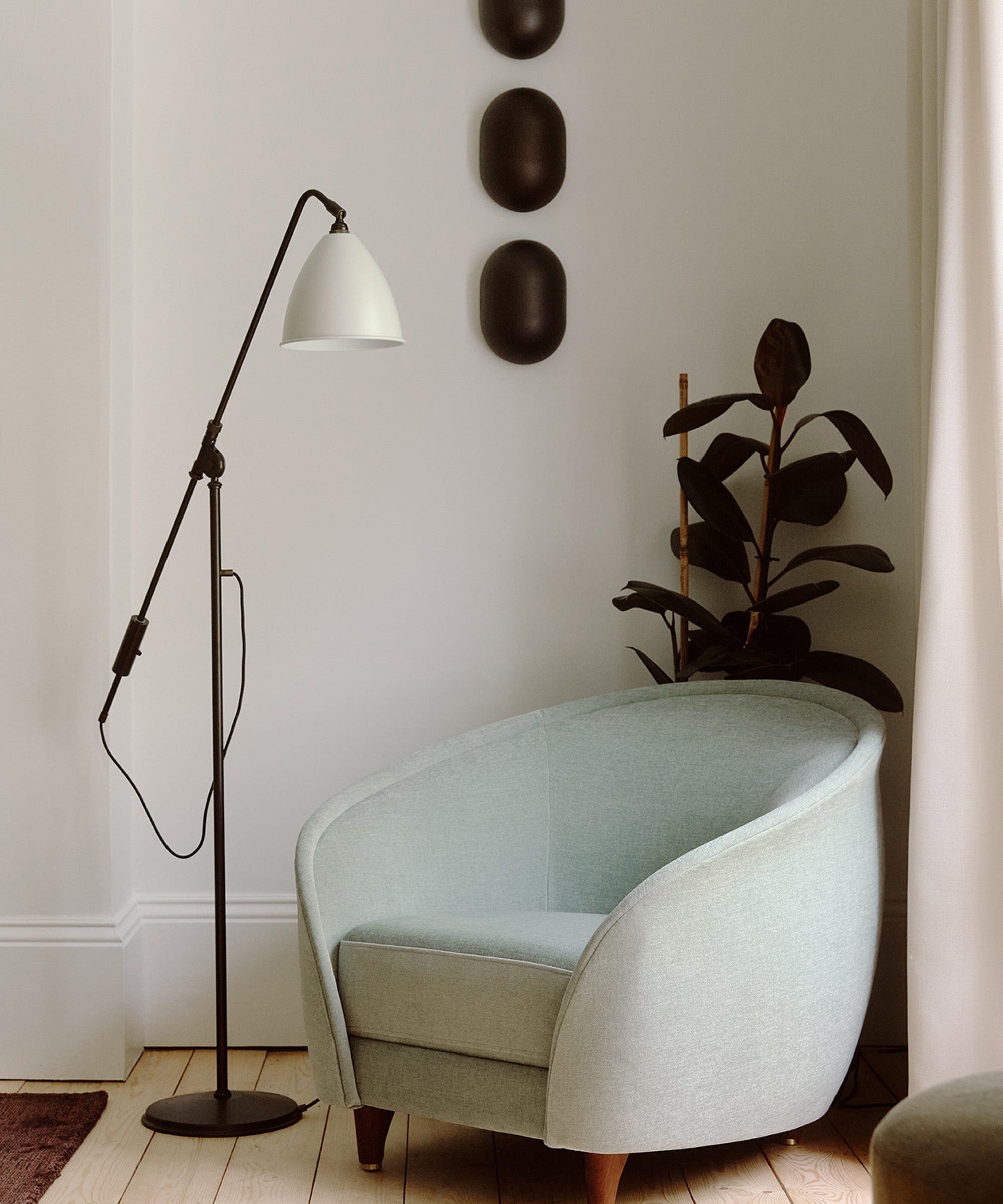 Howard Wall Lamp