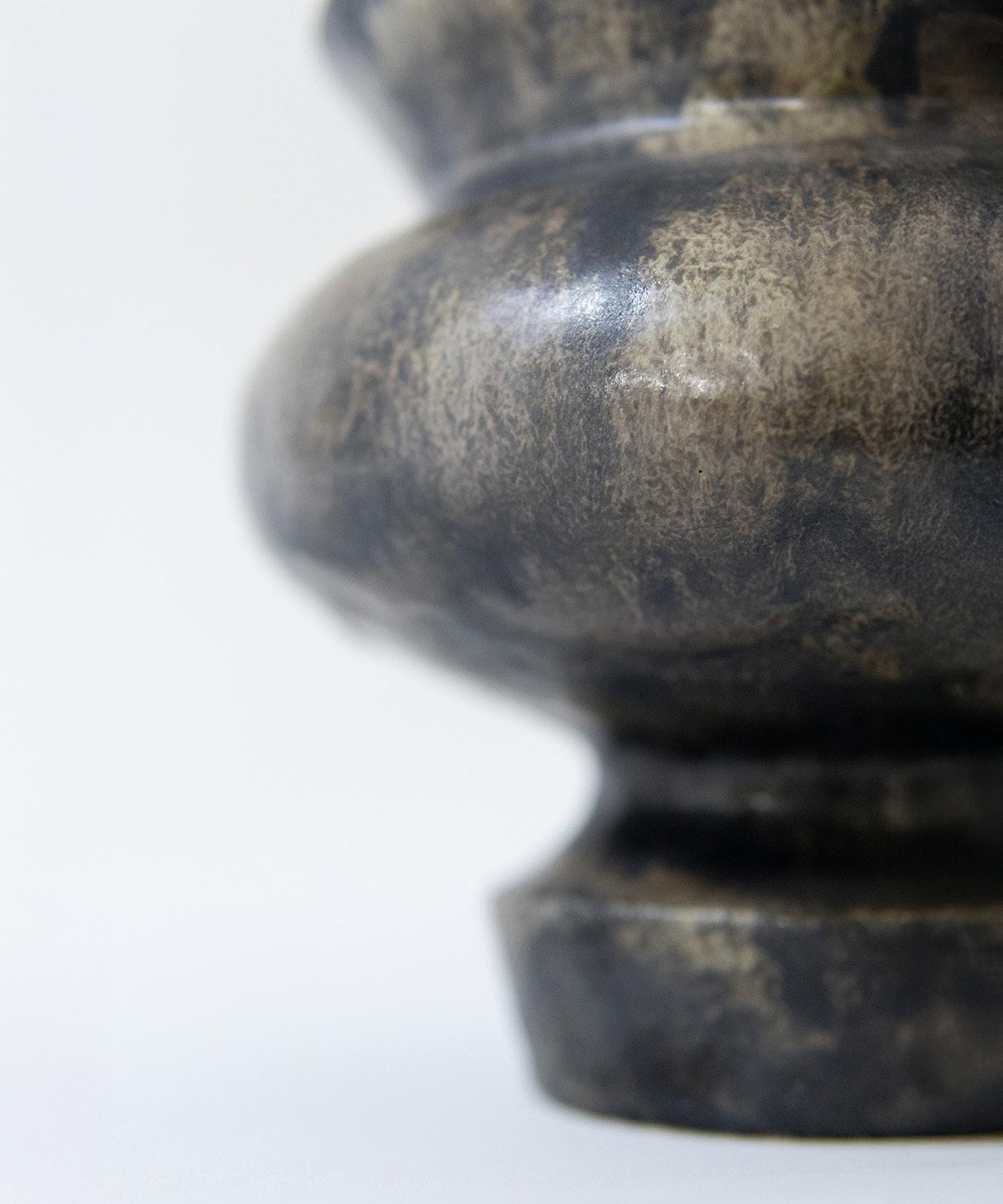 Kylix Obsidiana Vase