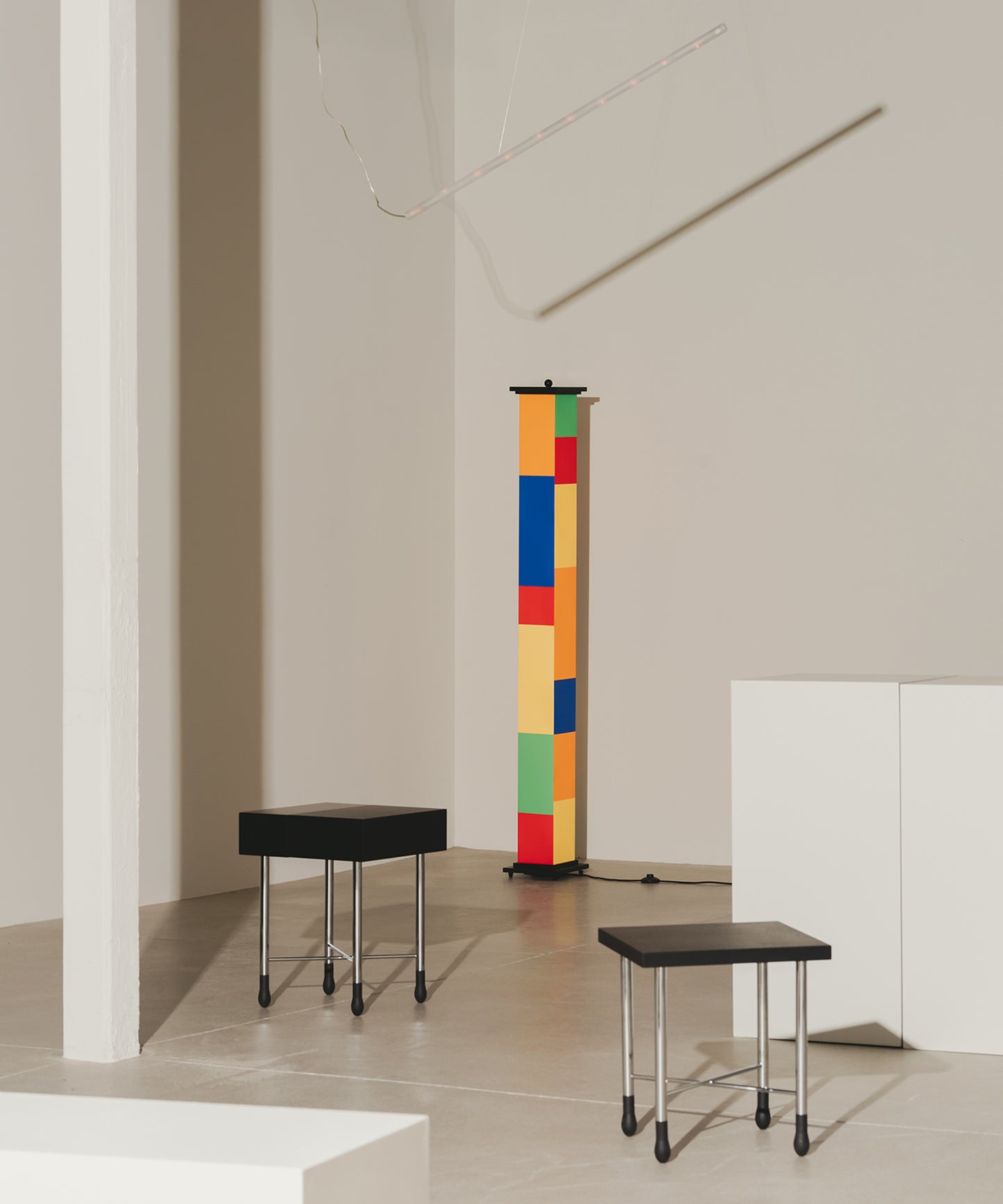 La Bella Durmiente Floor Lamp