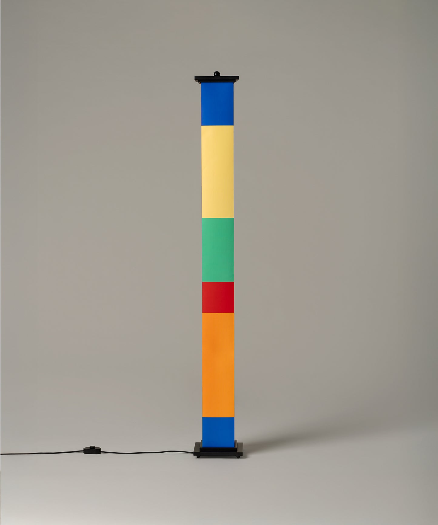 La Bella Durmiente Floor Lamp