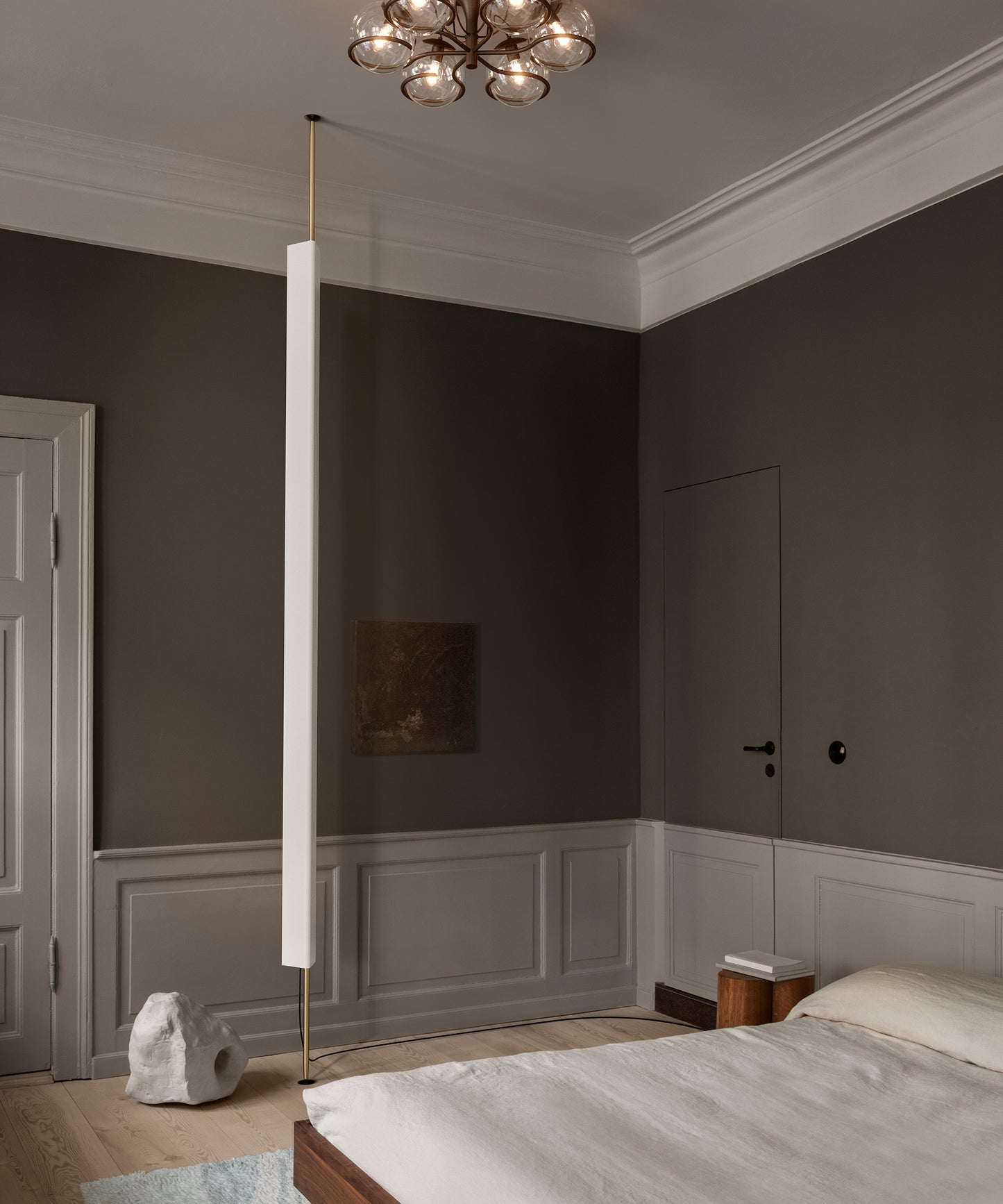 LT8 Floor Lamp
