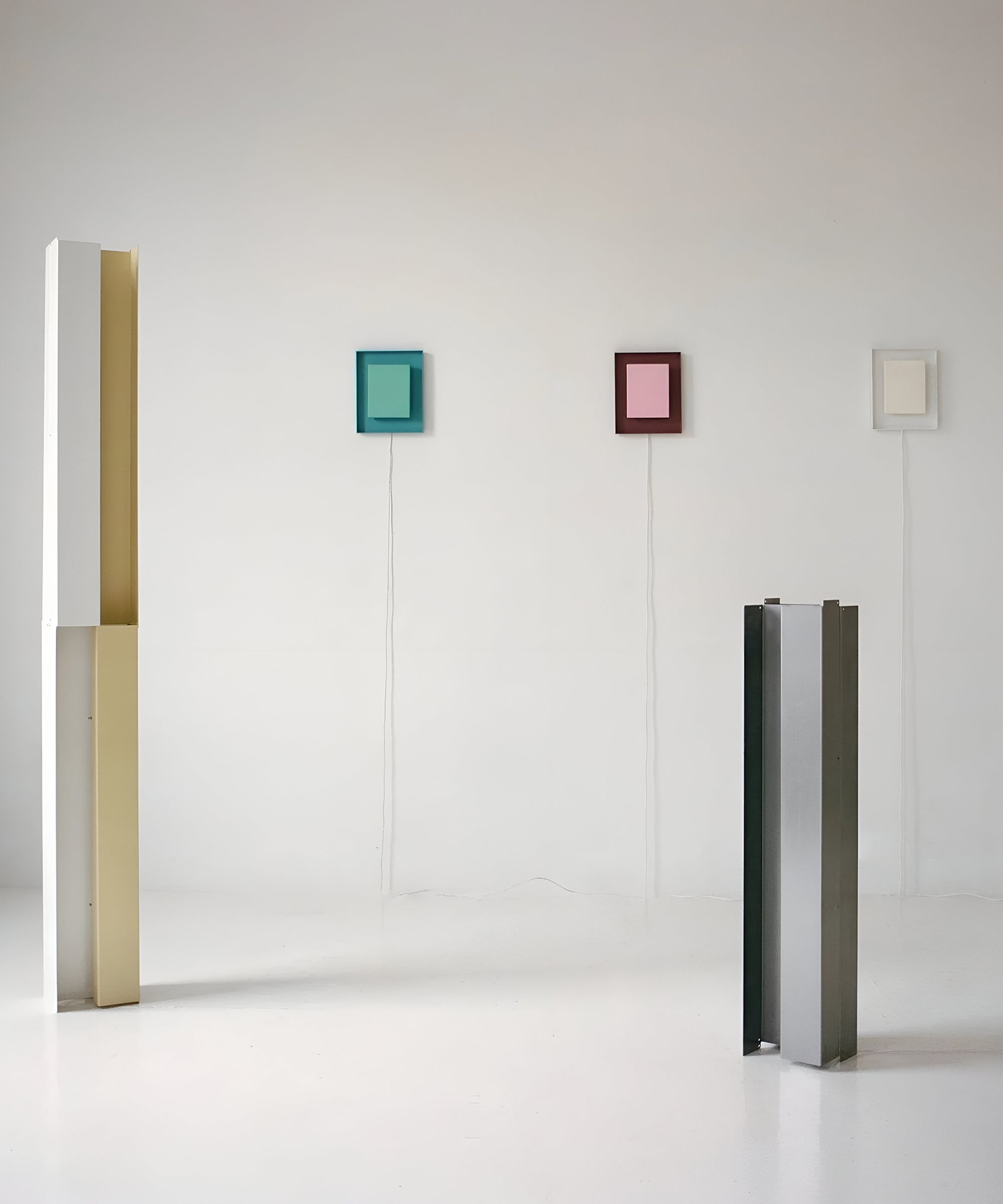 Mira Sconce