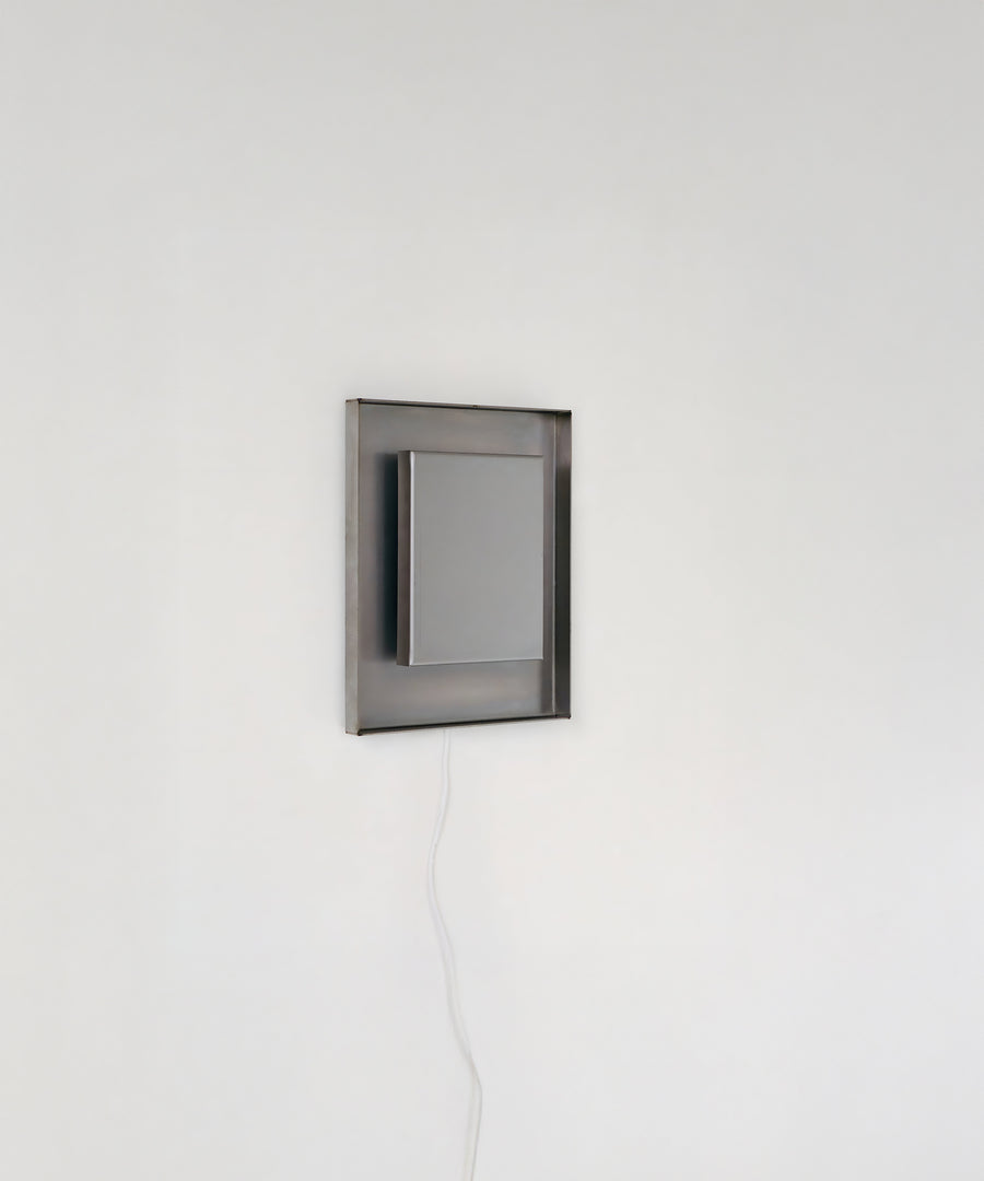 Mira Sconce