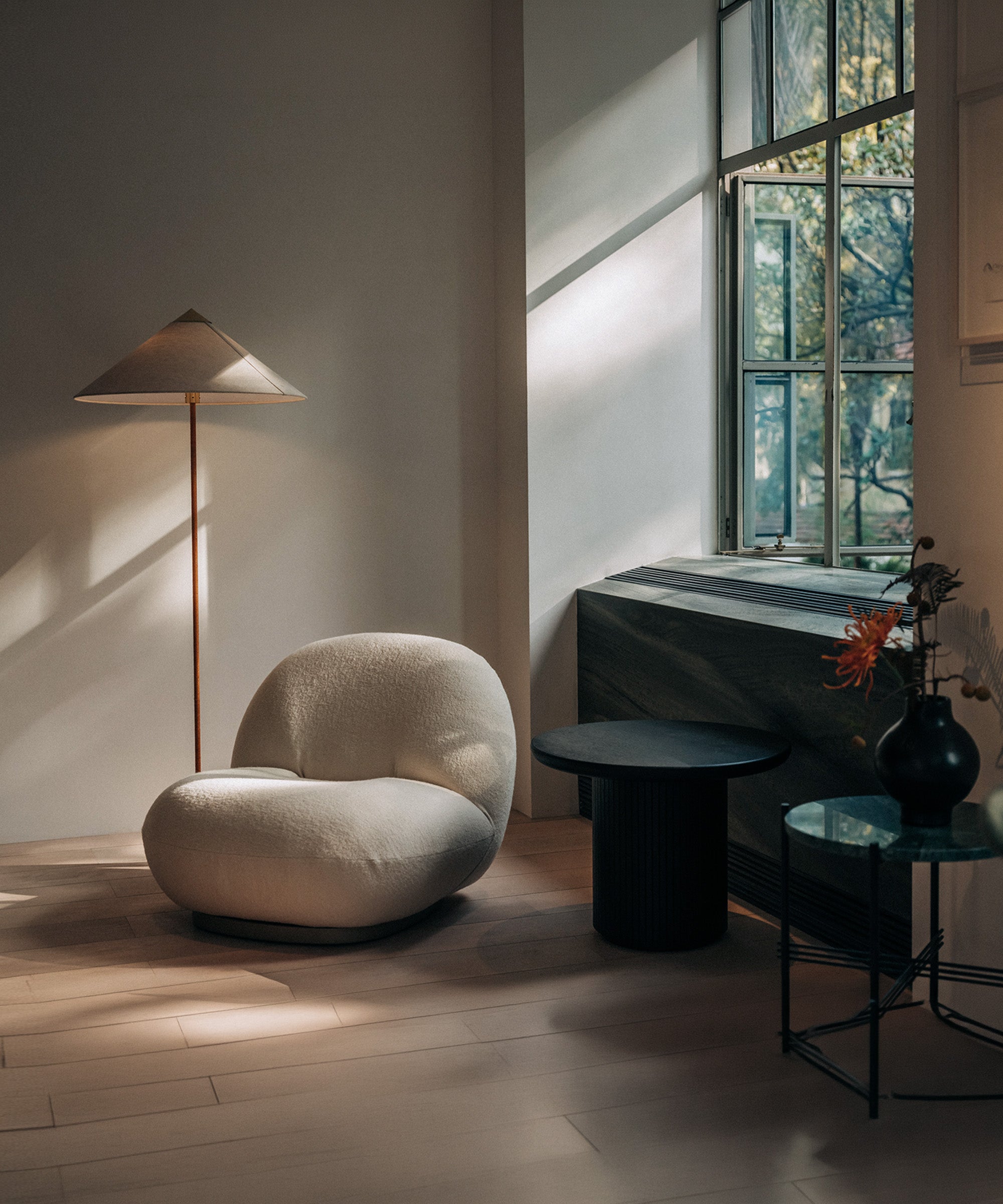 Moon Lounge Table