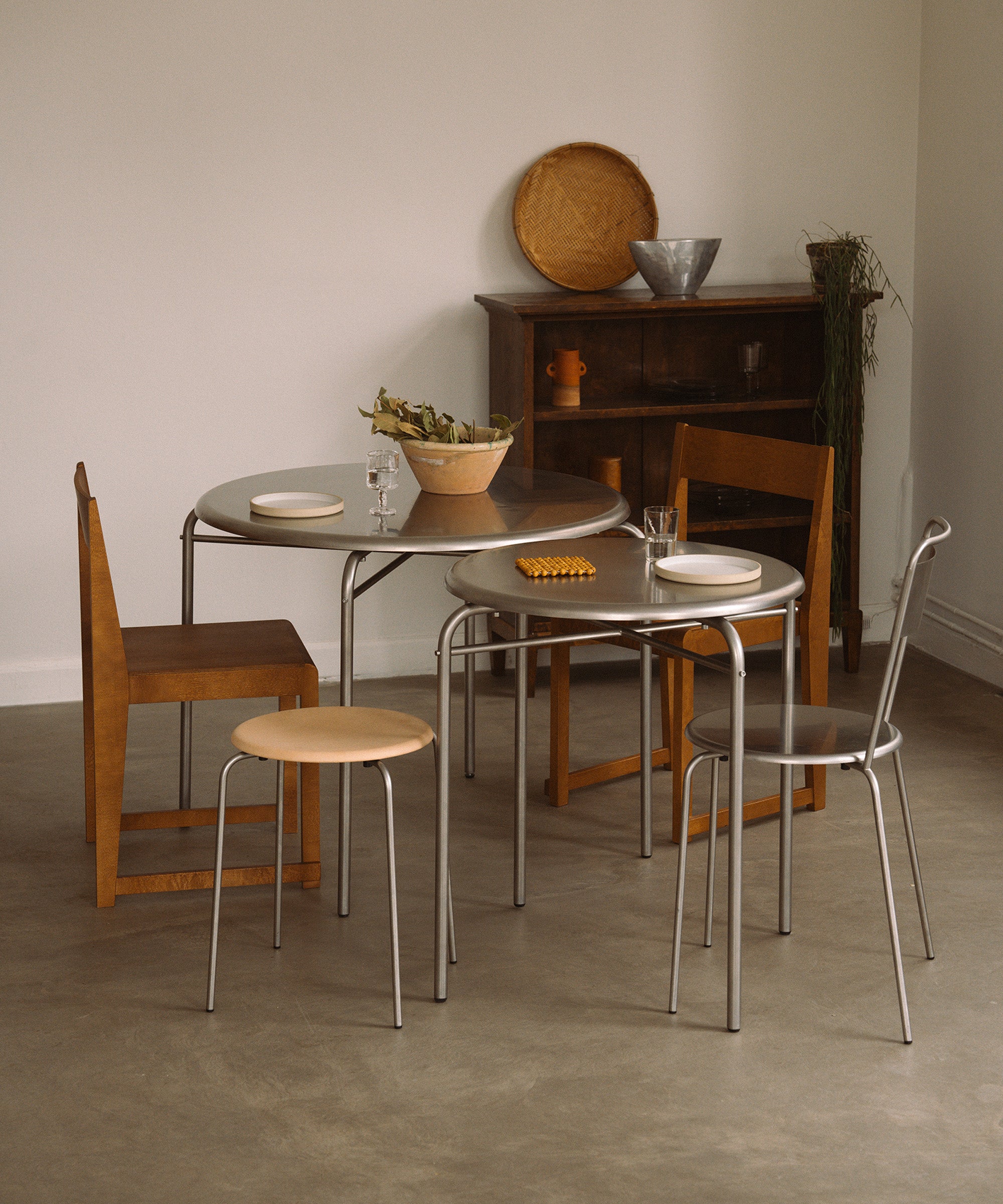 Petit Rond Table