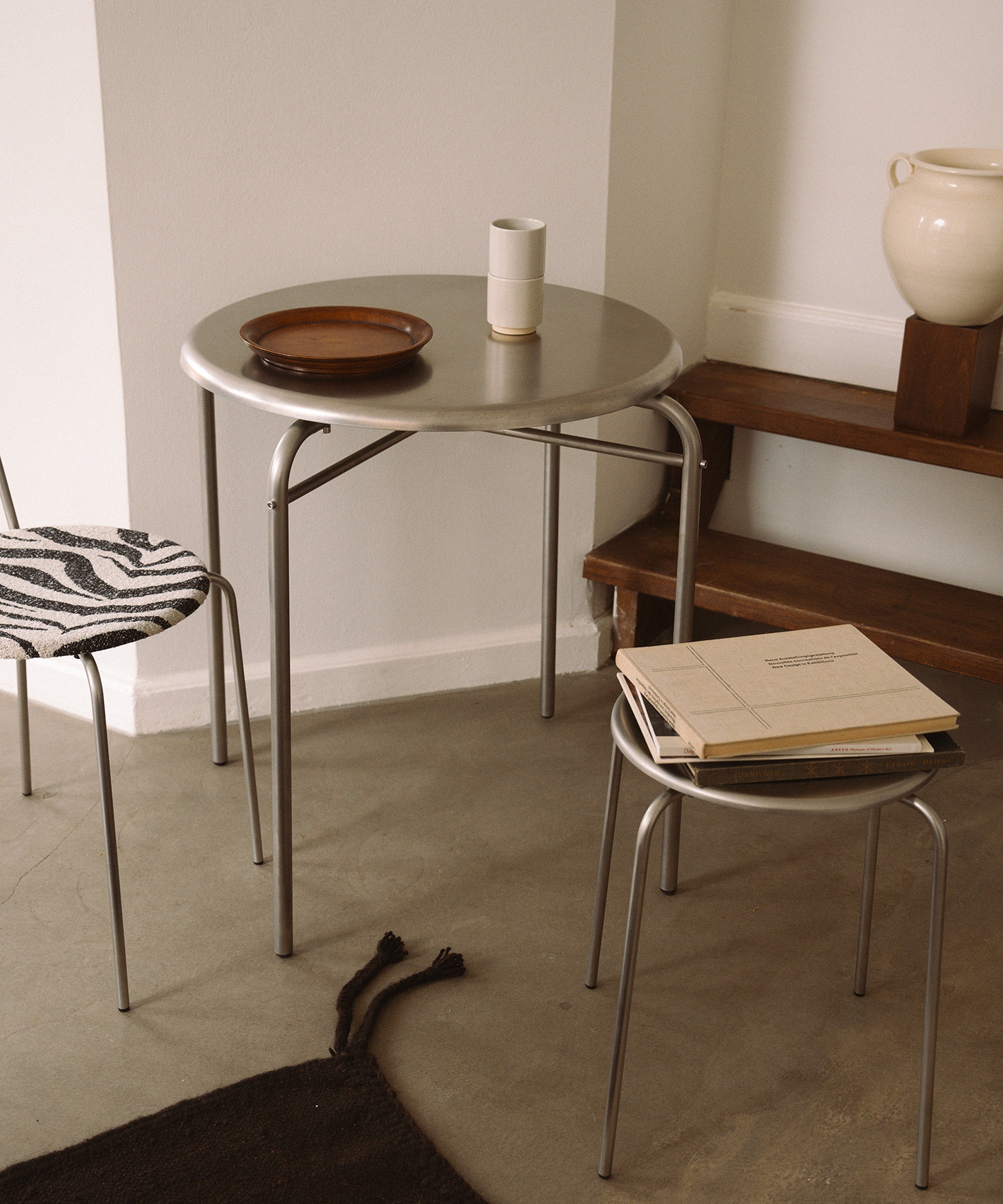 Petit Rond Table