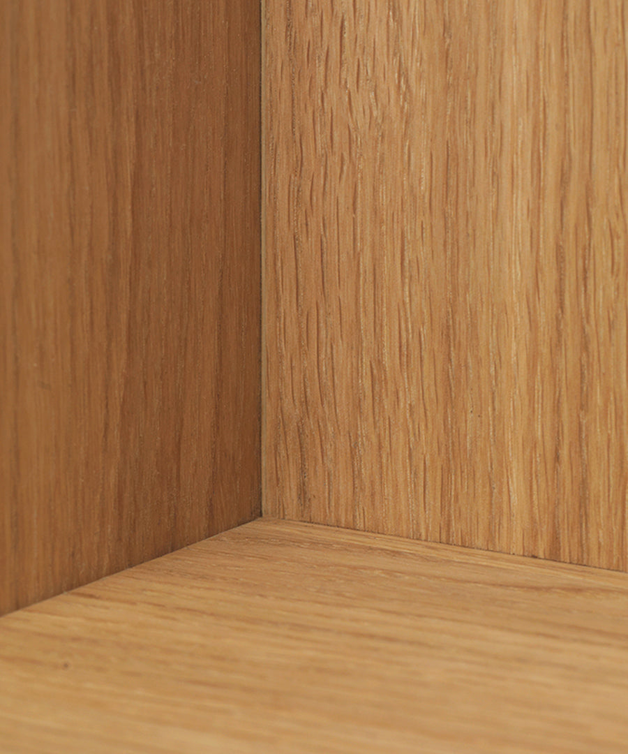 Stagger Shelf