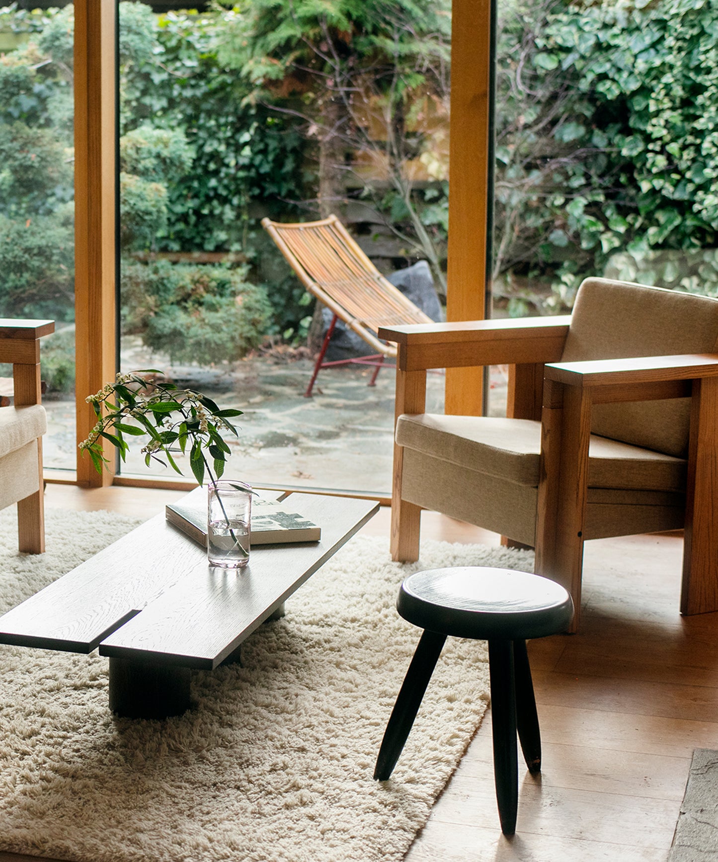 Symmetry Lounge Chair