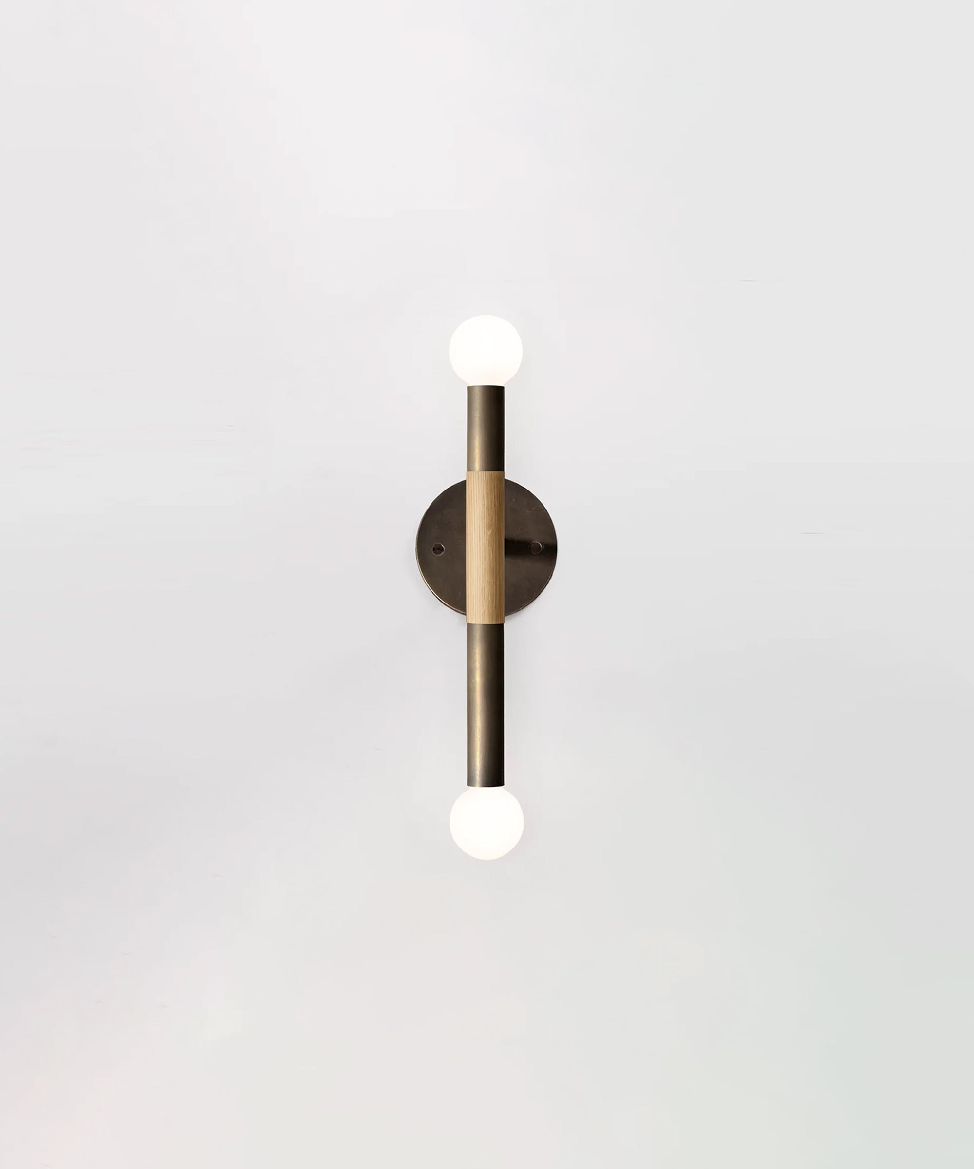 Toam Sconce