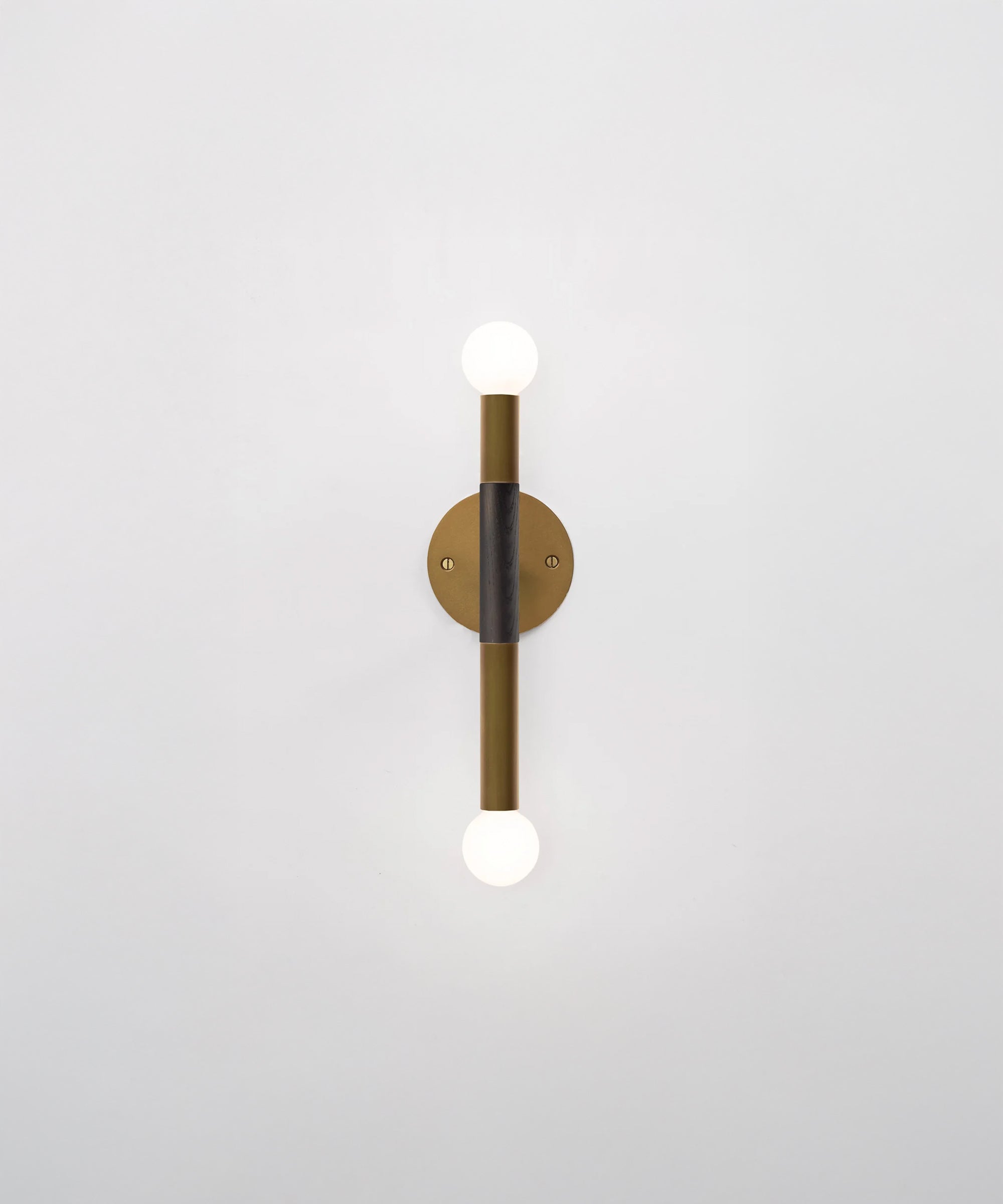 Toam Sconce