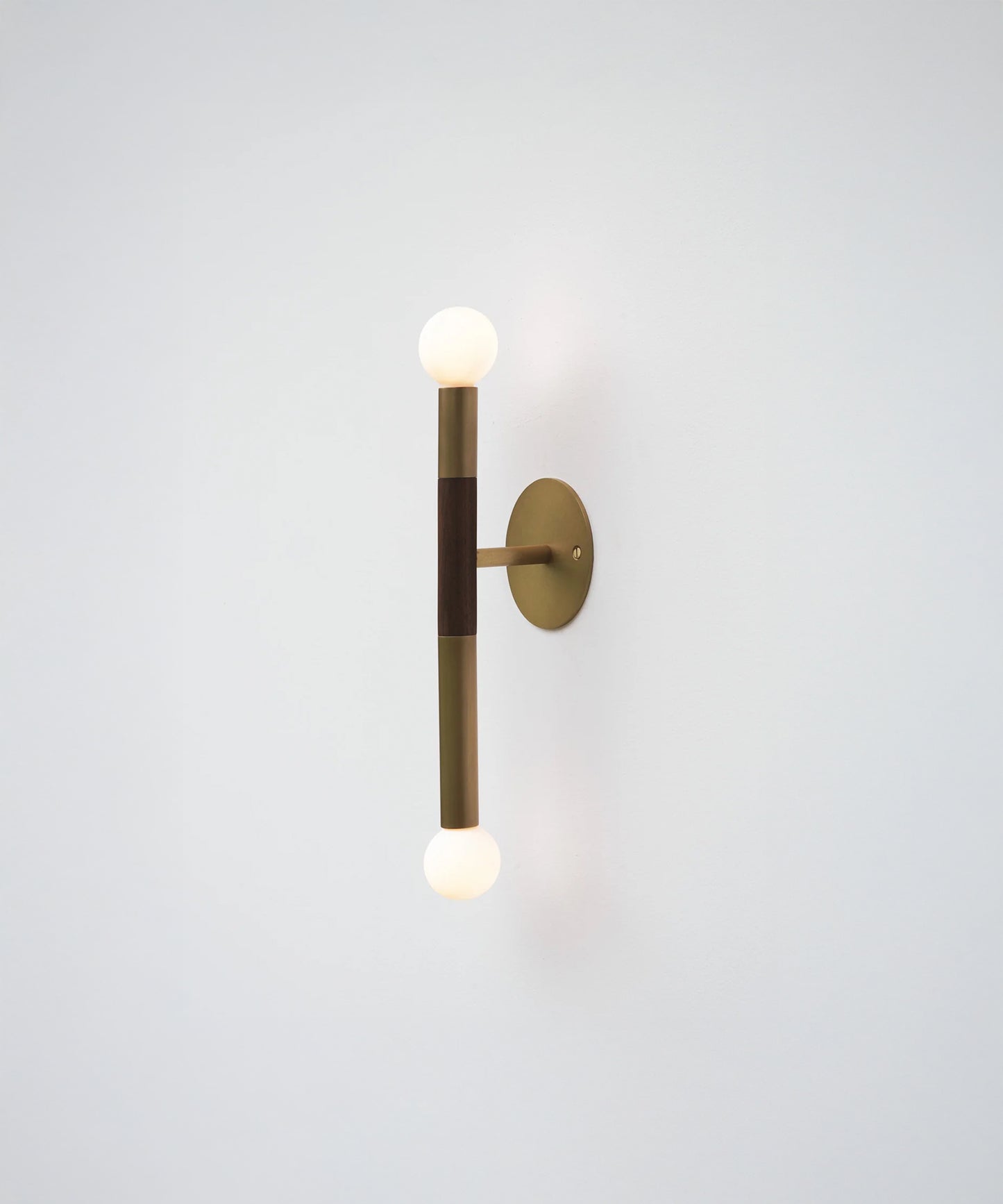 Toam Sconce