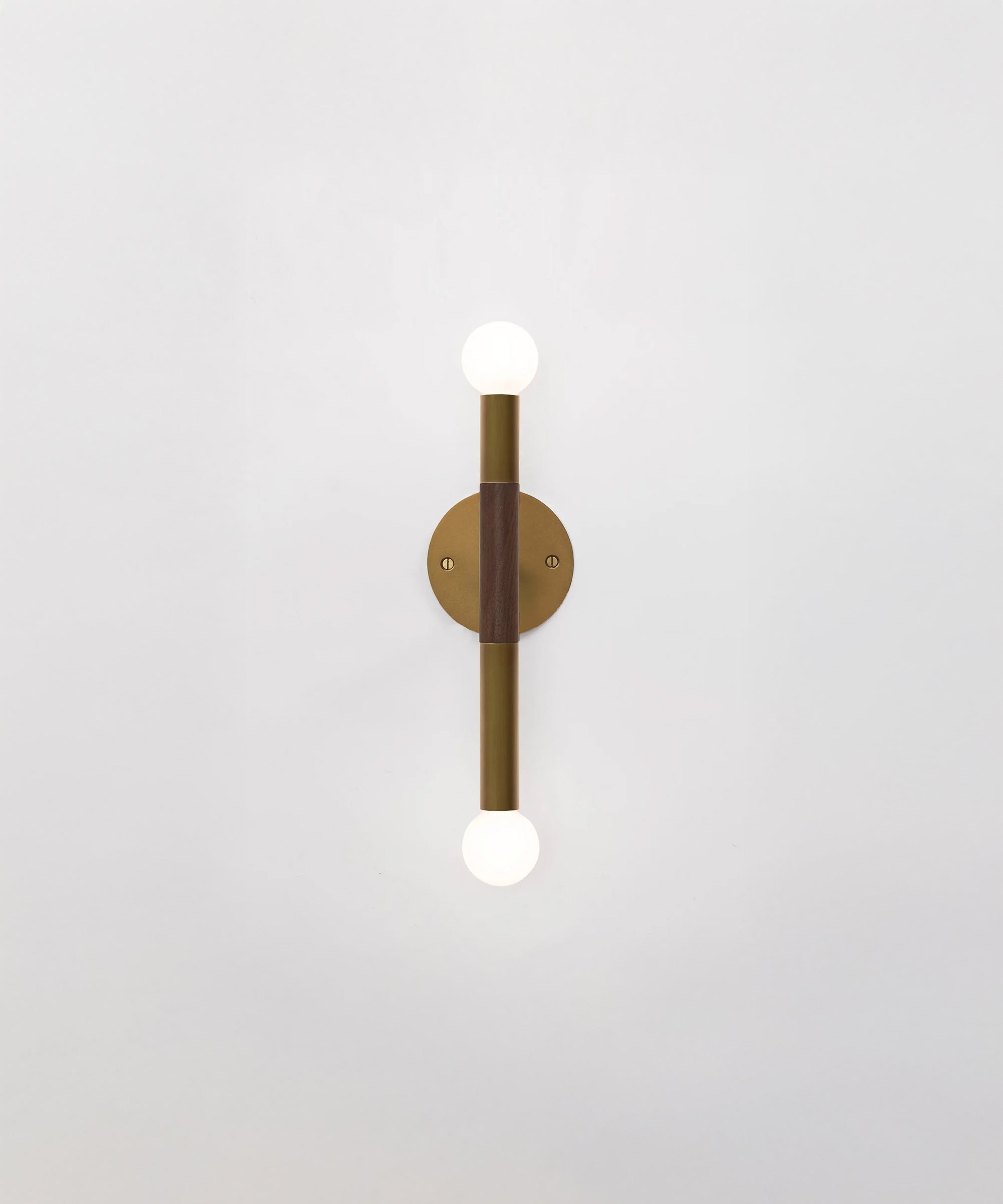 Toam Sconce