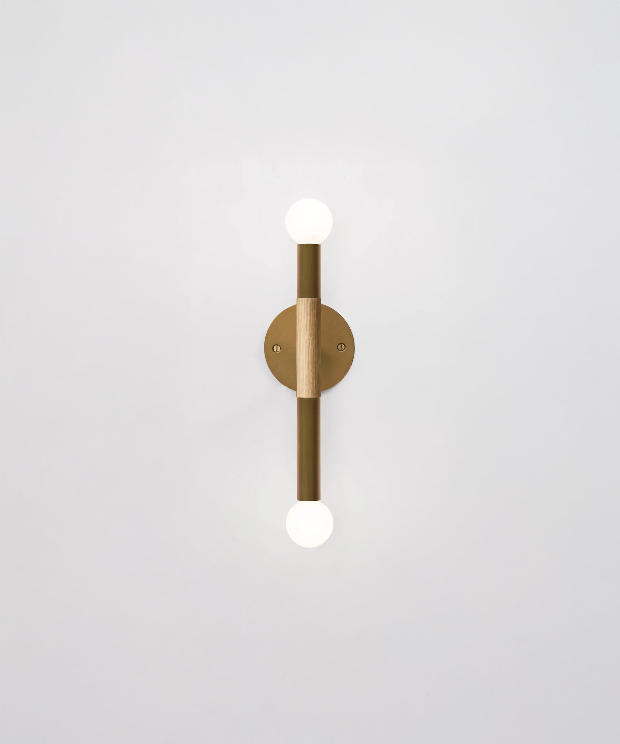 Toam Sconce