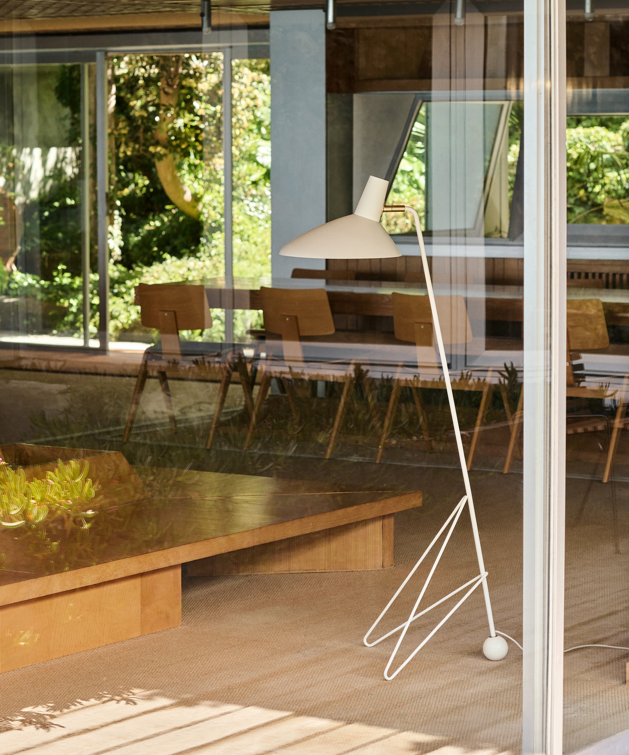 Tripod Floor Lamp HM8