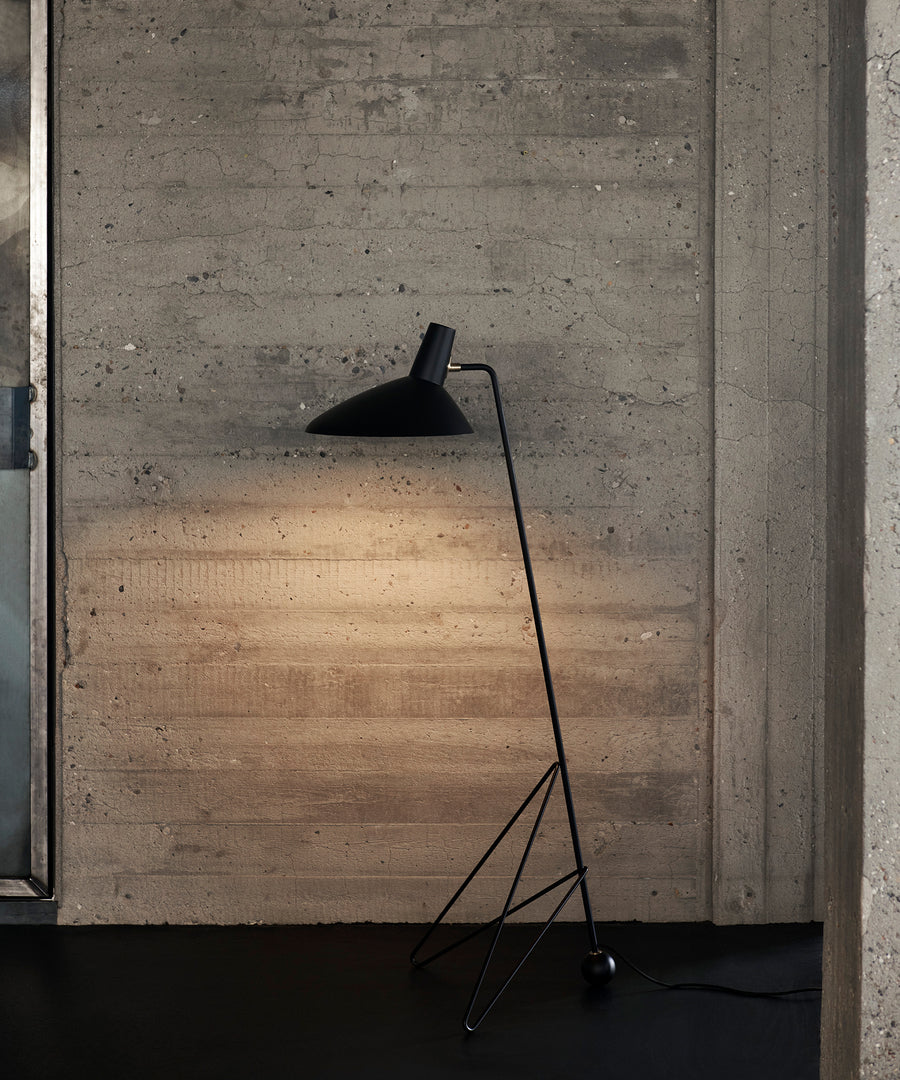 Tripod Floor Lamp HM8