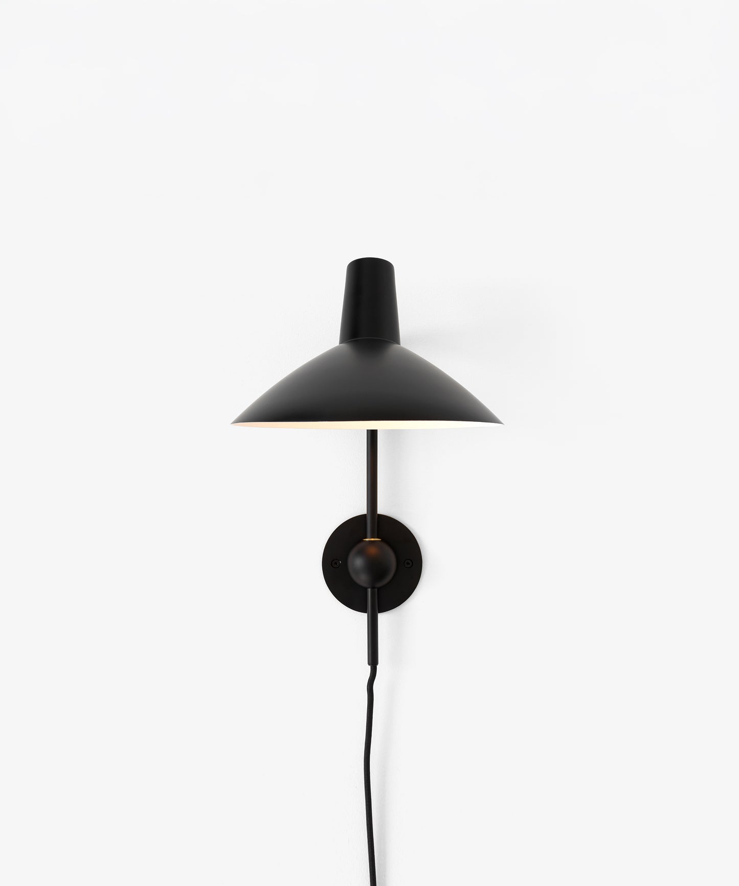 Tripod Wall Lamp HM12