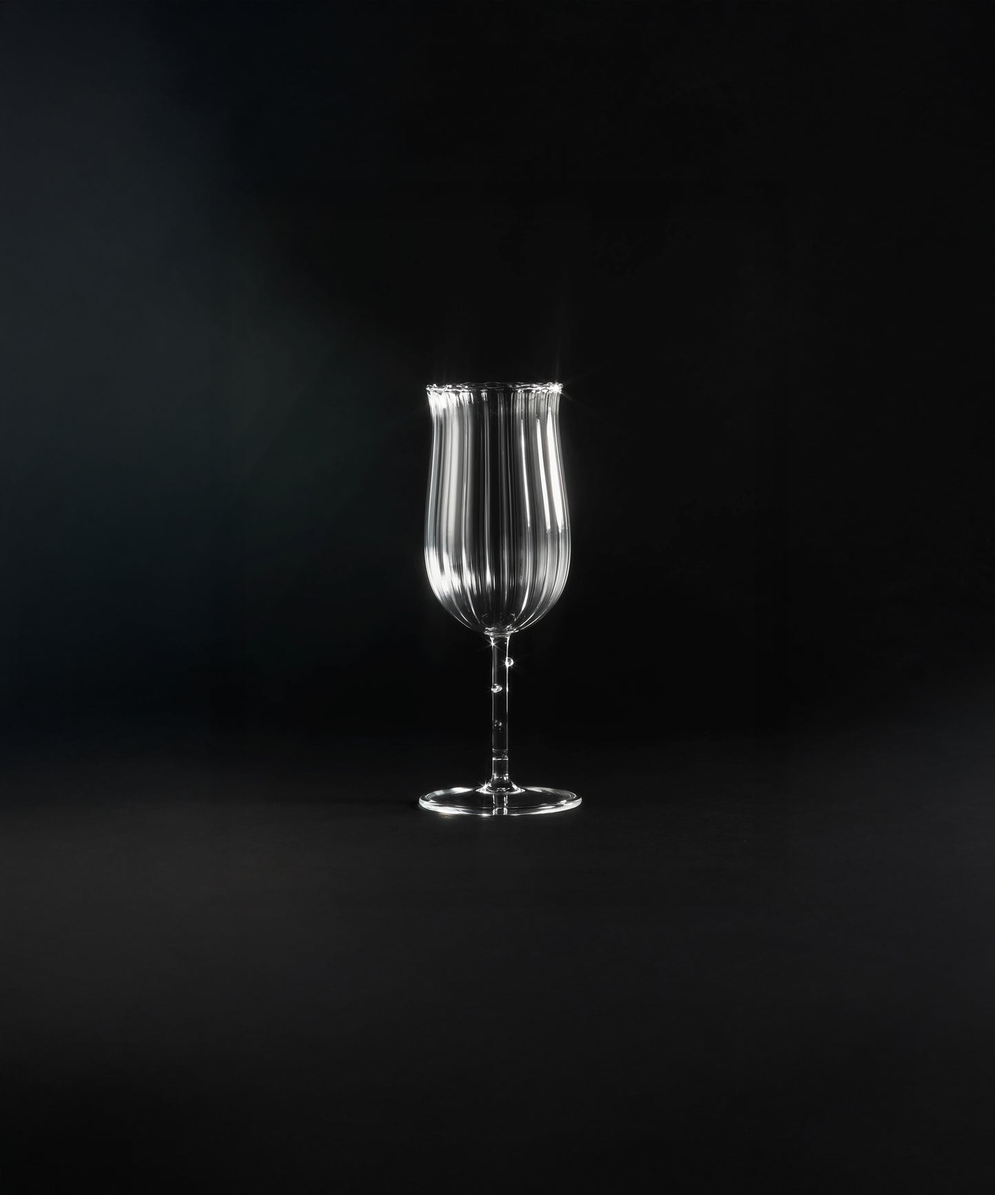 tulip-wine-glass-set-of-4-01